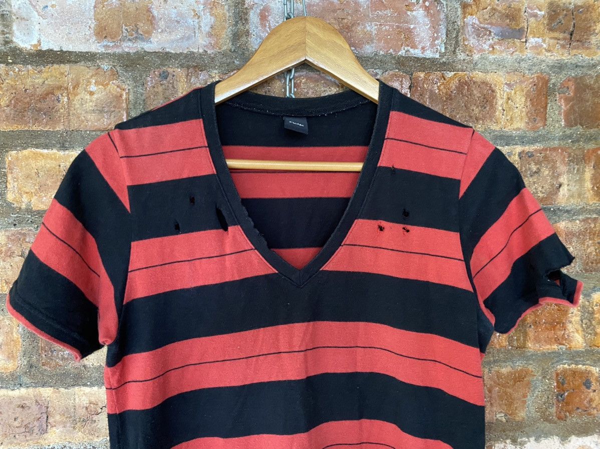 Pledge Pledge Distressed border Cobain tee Size US S / EU 44-46 / 1 - 3 Thumbnail