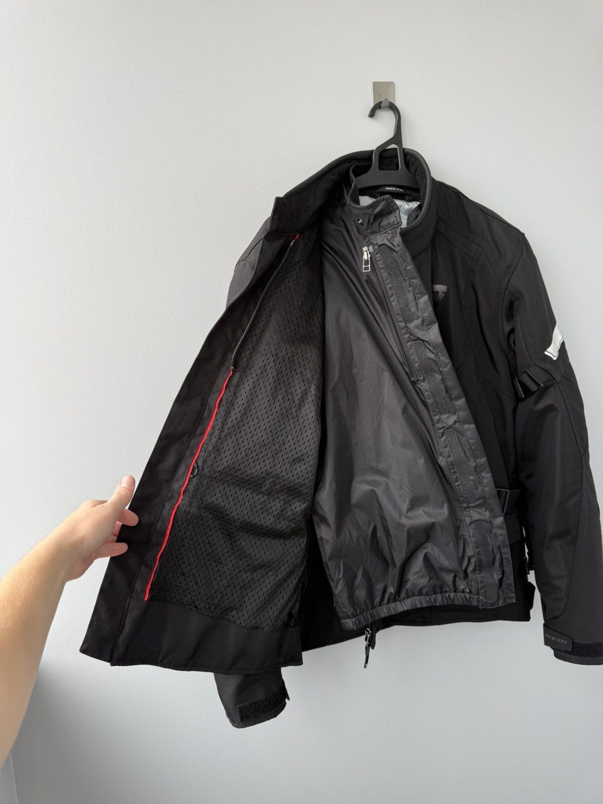 Dainese Revit Enginereed Skip Hydratex Moto Jacket Size US L / EU 52-54 / 3 - 10 Thumbnail