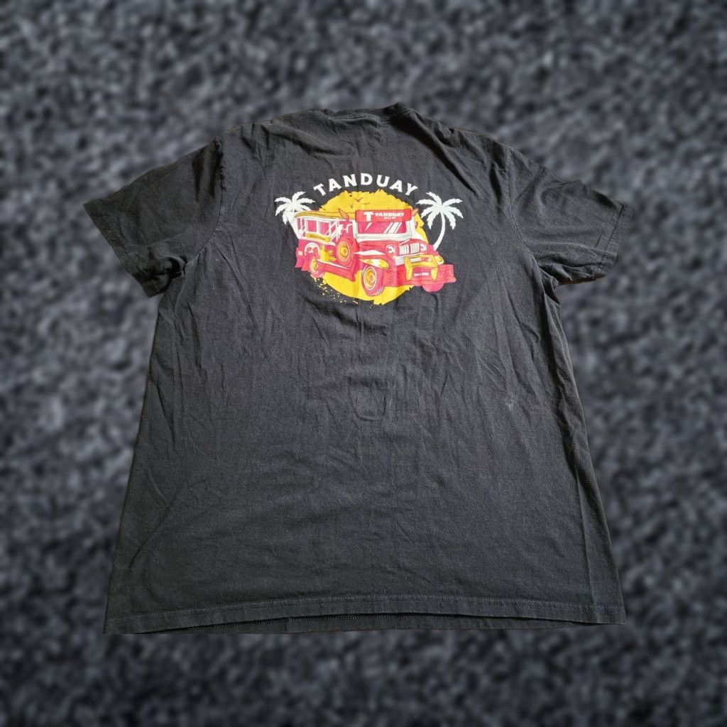 Vintage Mens District T-Shirt Black Cotton Short Sleeve Crew Neck L size Graphic Print Vintage: No red Size US L / EU 52-54 / 3 - 1 Thumbnail