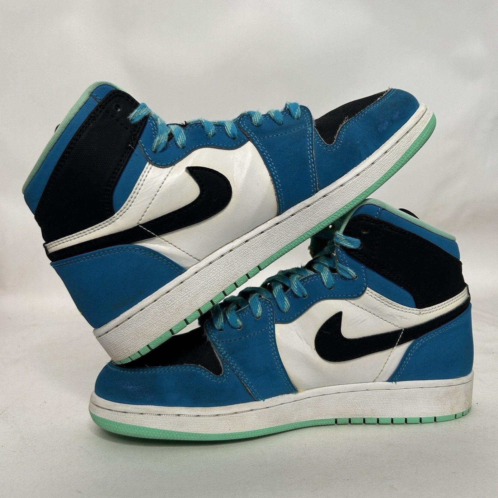 Jordan Brand Nike Air Jordan 1 Retro High OG “Blue Lagoon” Size US 8.5 / IT 38.5 - 3 Thumbnail