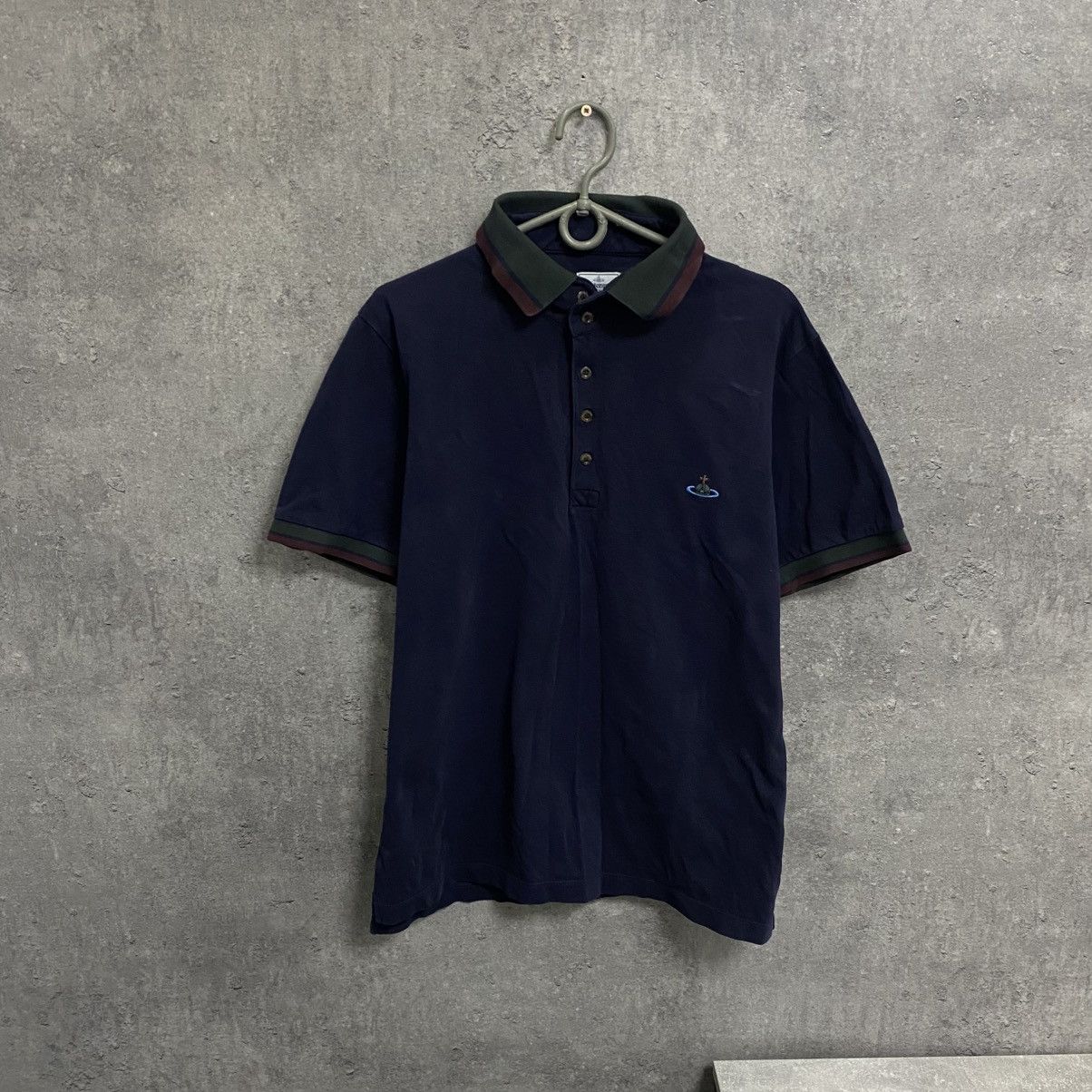 Vivienne Westwood Vivienne Westwood Polo T-Shirt Vintage Small Orb Logo Luxury Size US L / EU 52-54 / 3 - 1 Thumbnail