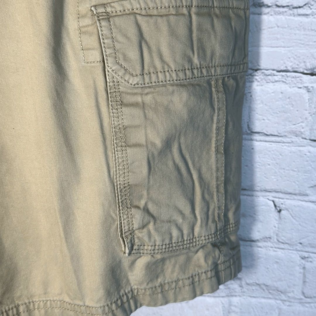Brooks Brothers VINTAGE Brooks Brothers 346 Advantage Cargo Shorts Mens Tan Cotton Chino Size 36 Size US 36 / EU 52 - 2 Thumbnail