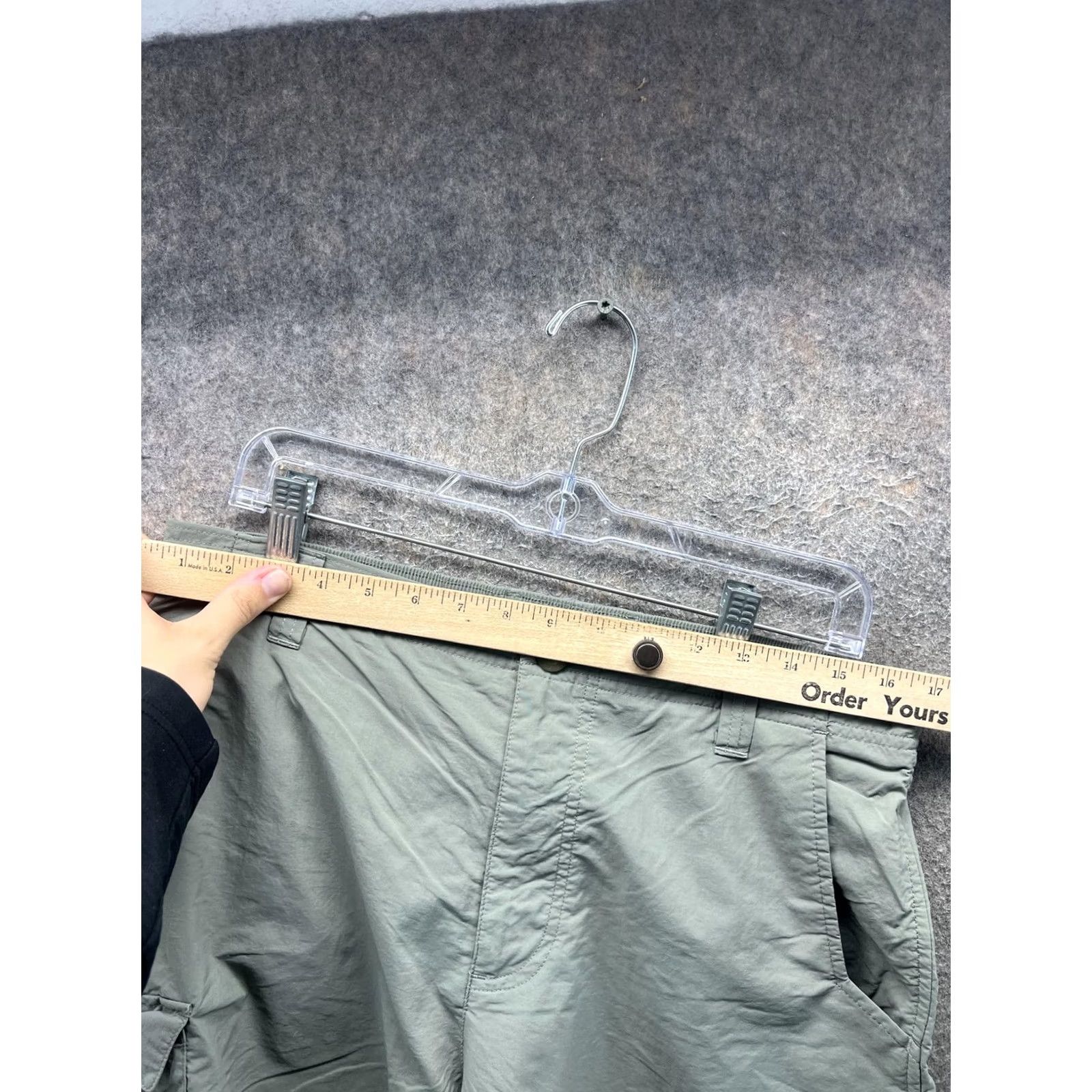 Vintage Columbia PFG Omni-Shade Shorts Mens Medium Green Nylon Cargo Fishing 8 Inseam Size US 31 - 6 Thumbnail