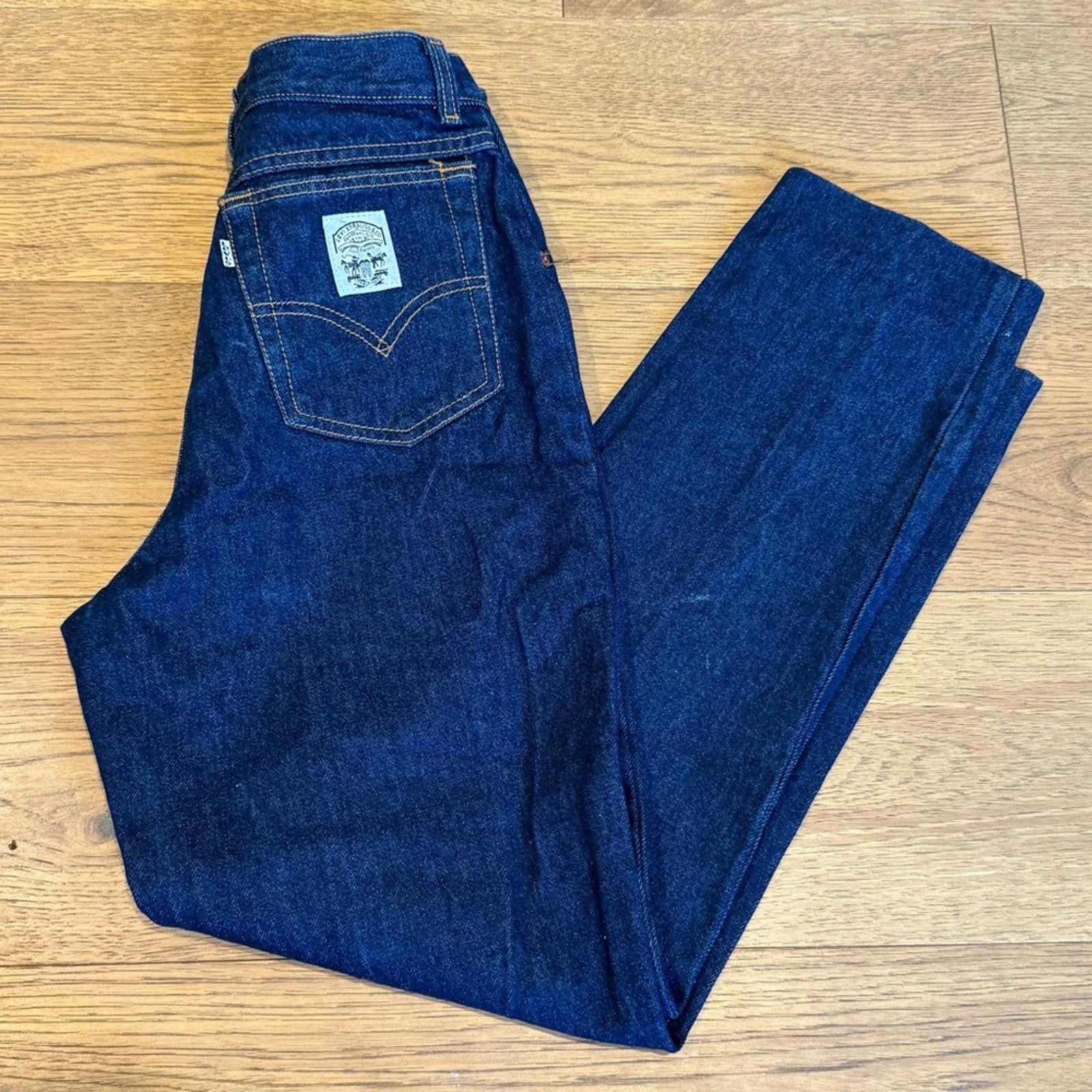 Levi's Women’s Vintage 1990's Levi's Straight Jeans-See measurement Size 26" / US 2 / IT 38 - 1 Thumbnail