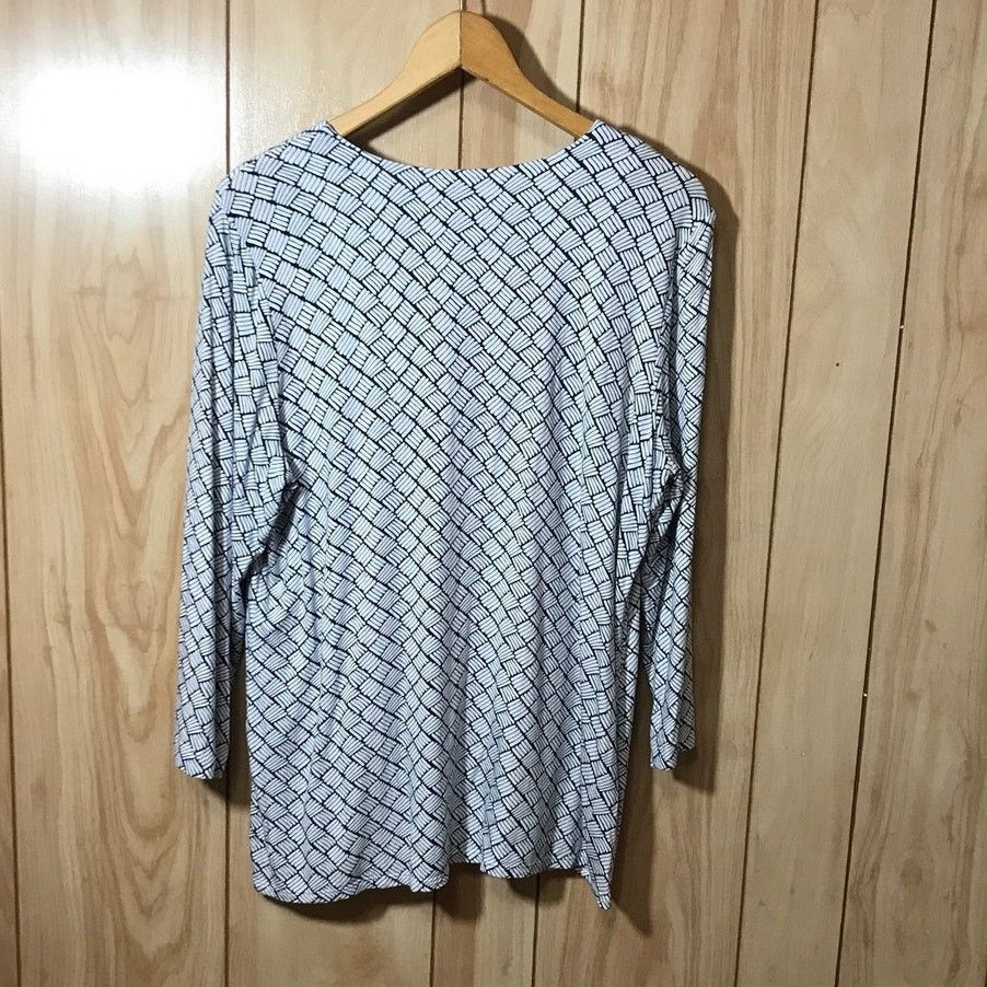 Chicos Chico's Geometric V-Neck 3/4 Sleeve Blouse L Size L / US 10 / IT 46 - 2 Thumbnail