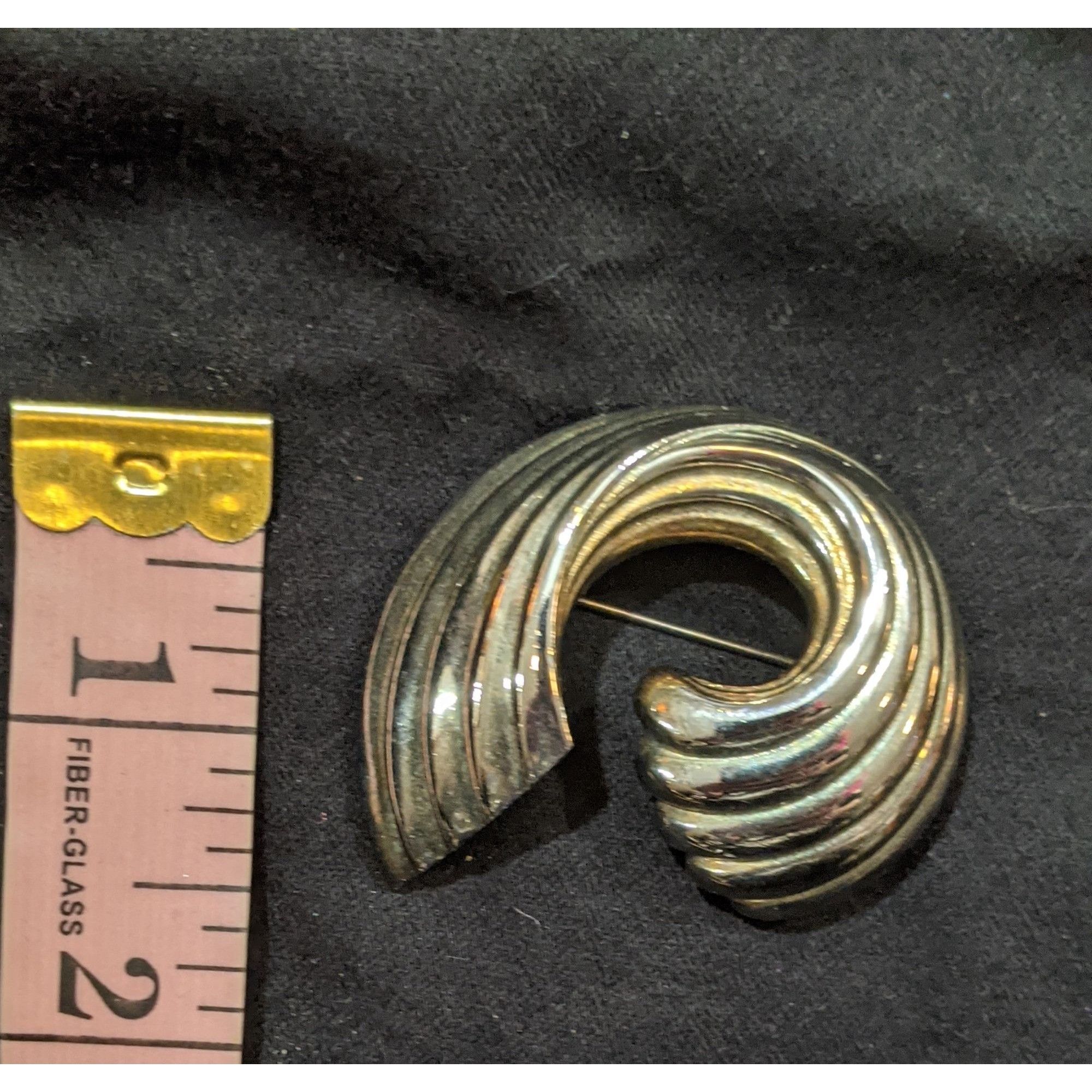 Other Vintage Ribbed Silver Swirl Abstract Brooch Size ONE SIZE - 3 Thumbnail