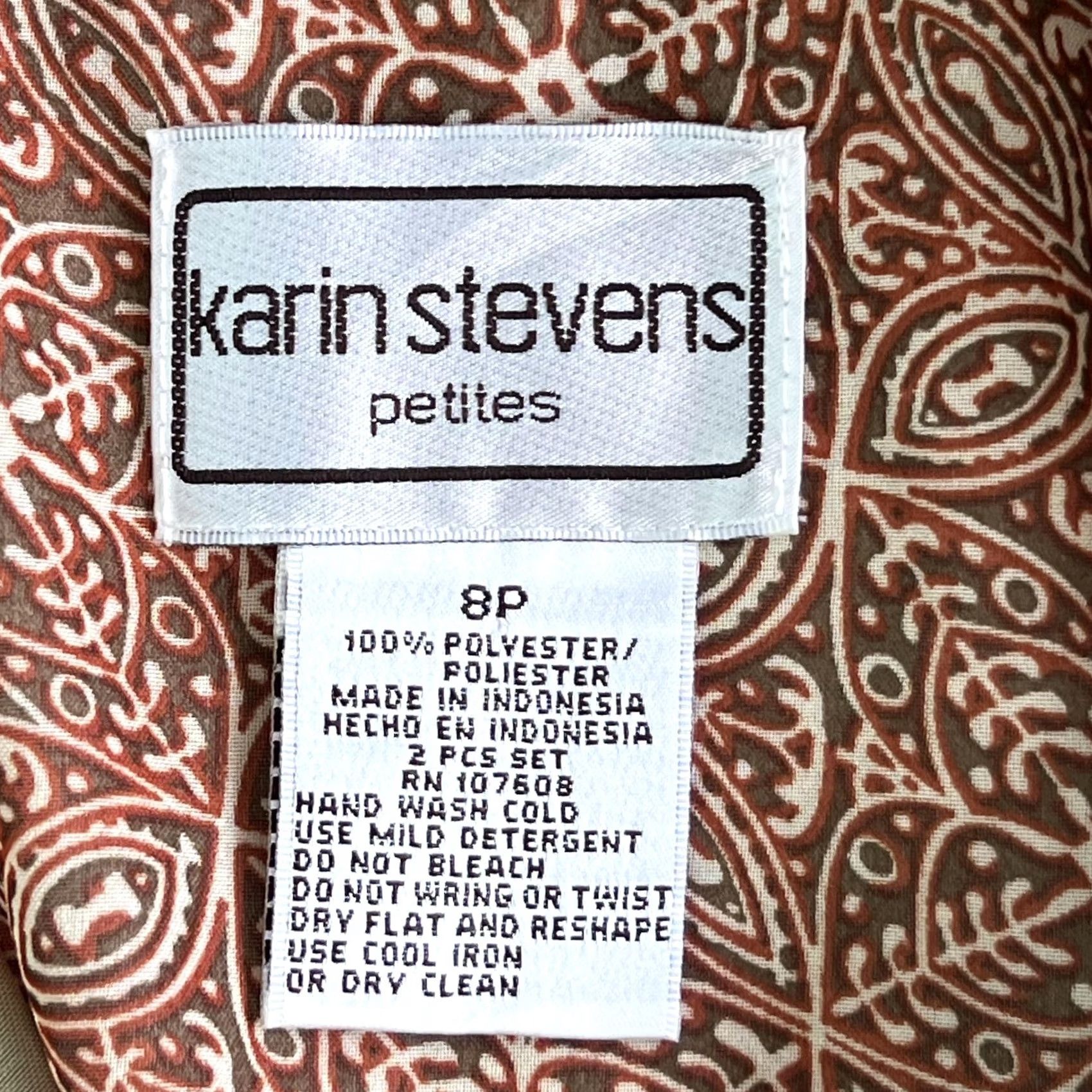 Vintage VINTAGE Karin Stevens Womens 8P Beige Short Sleeve Suit Jacket Formal - Petite 8P Shimmer Notch Three-Button Jacket Front Size 30" / US 8 / IT 44 - 3 Thumbnail
