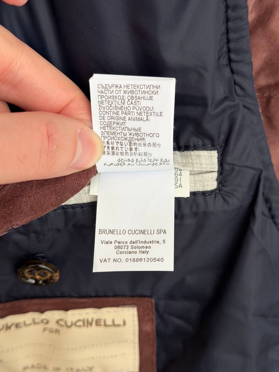 Brunello Cucinelli RRP $3745 Brunello Cucinelli Suede Vest Luxury Mens Size S Size US S / EU 44-46 / 1 - 17 Thumbnail