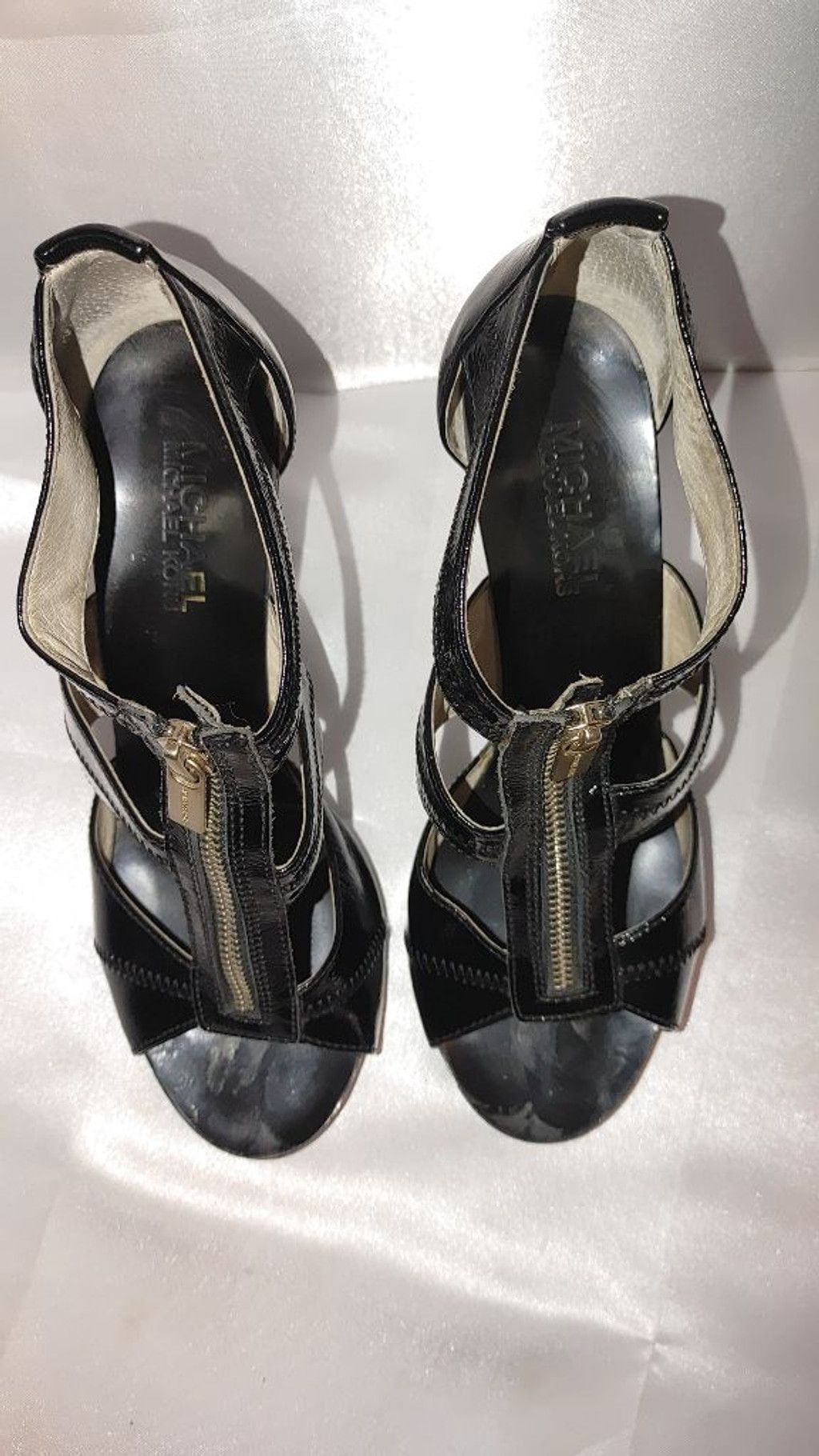 Michael Kors Michael Kors Berkley T-Strap Size 7M Size US 7 / IT 37 - 5 Thumbnail