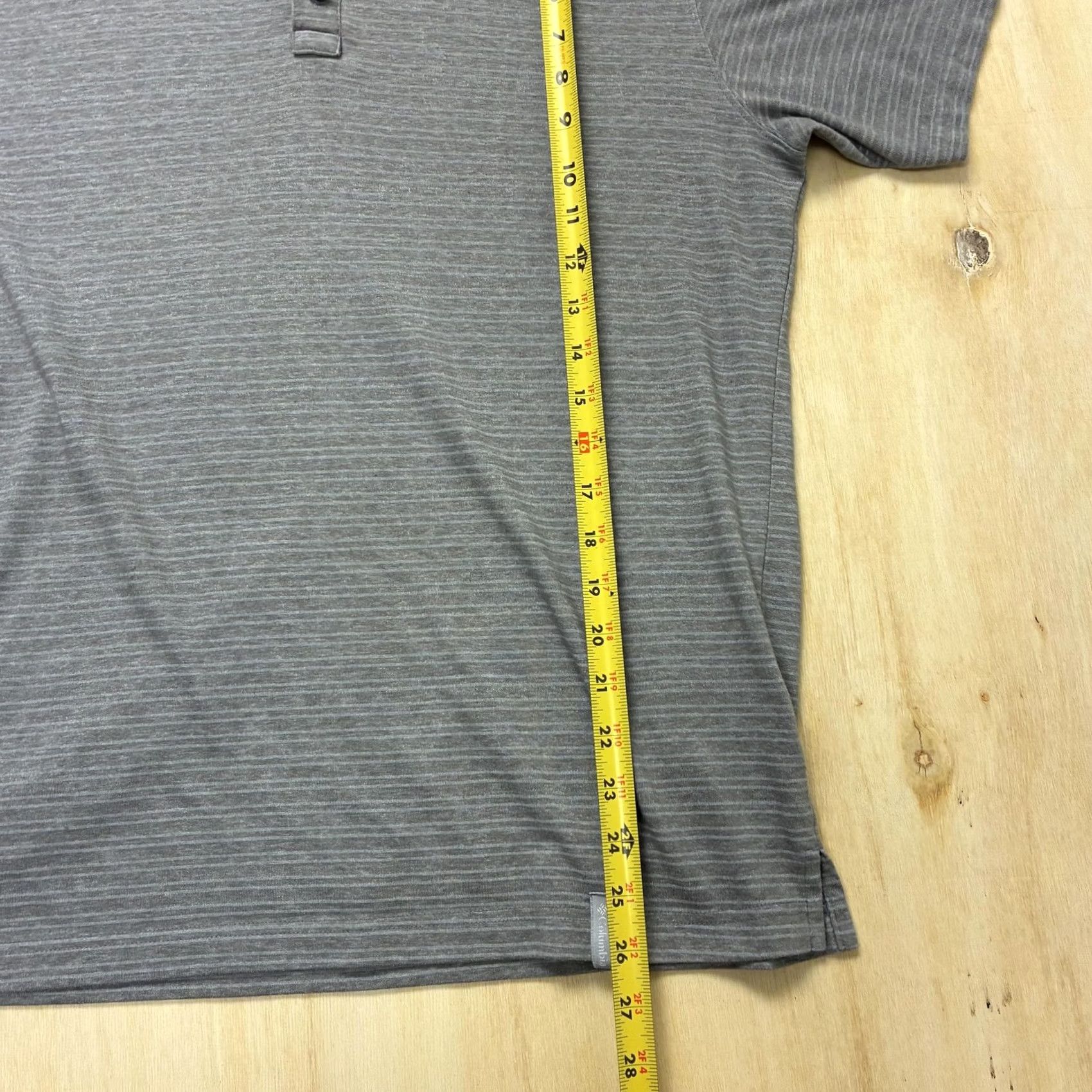 Vintage Columbia Polo Shirt Mens M Gray Striped Omni-Wick Short Sleeve Casual Polo Size US M / EU 48-50 / 2 - 6 Thumbnail