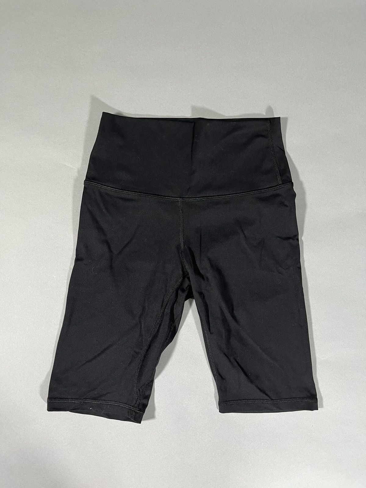 Lululemon Lululemon Capri Leggings Size 28" / US 6 / IT 42 - 1 Thumbnail