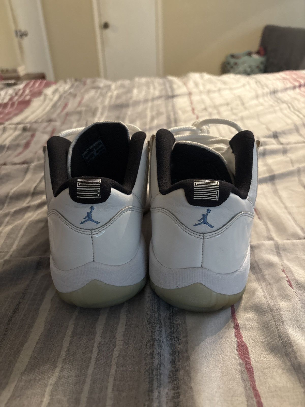 Jordan Brand Air jordan 11 retro low ‘Legend Blue’ Size US 10.5 / EU 43-44 - 7 Thumbnail
