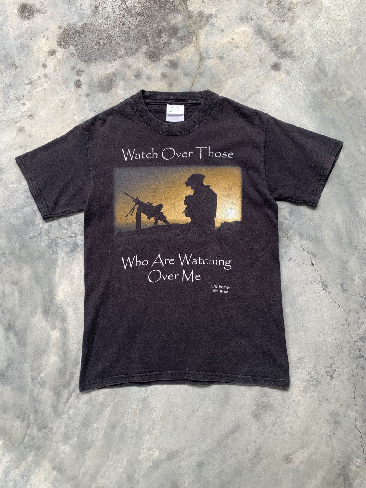 Vintage Y2k Watch Over Those Eric Horner Minister Photo Tee Tshirt Size US S / EU 44-46 / 1 - 2 Thumbnail