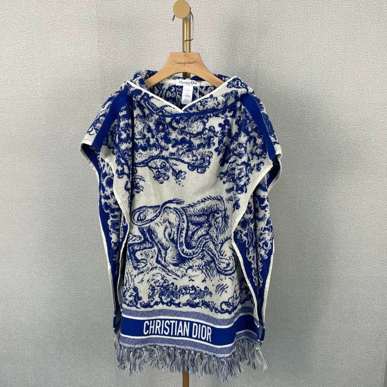 Dior Dior Blue Animal Towel Cloak Poncho - dmc Size US M / EU 48-50 / 2 - 1 Thumbnail