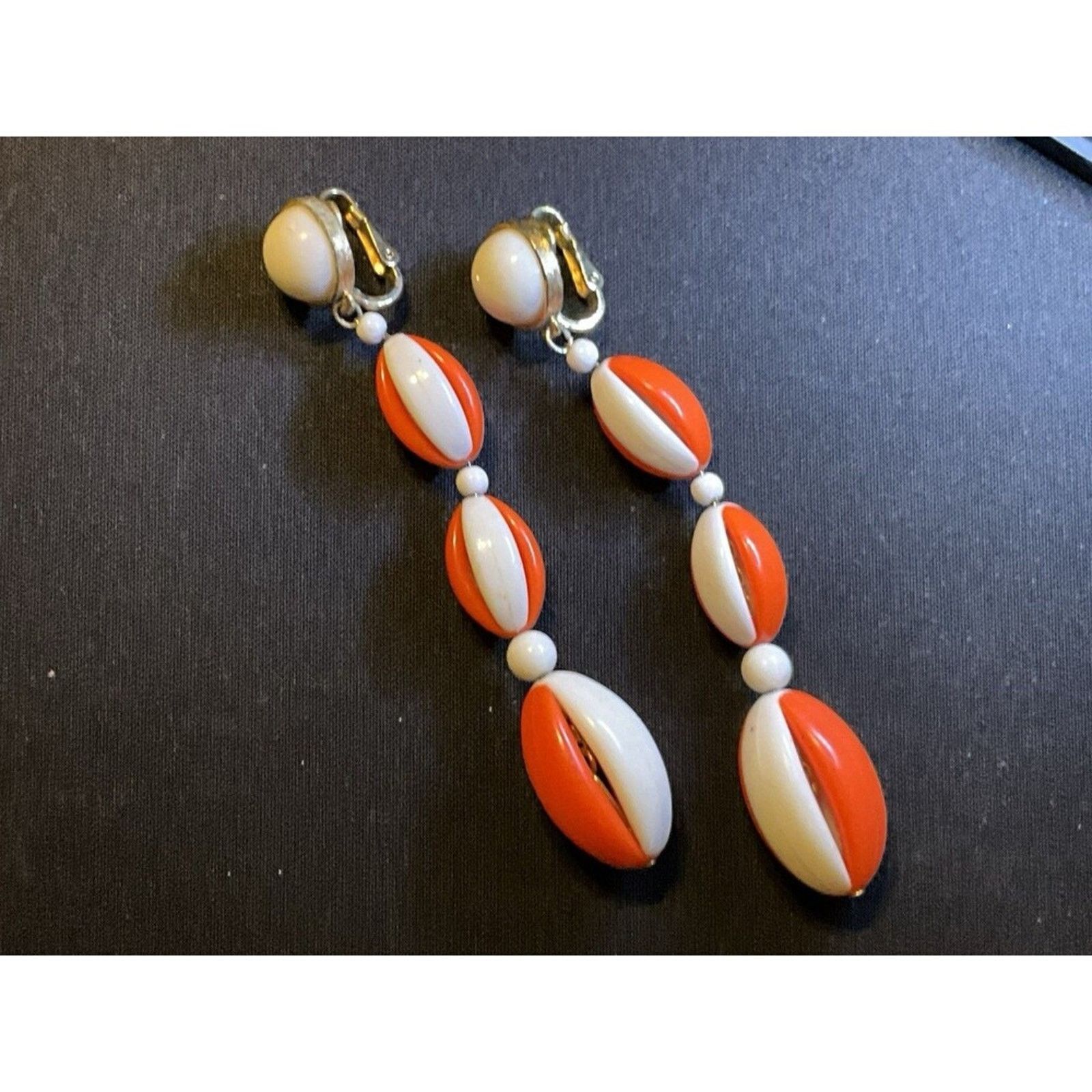 Other Rare Trifari Lucite Orange White Dangle Clip On Earrings Size ONE SIZE - 1 Thumbnail