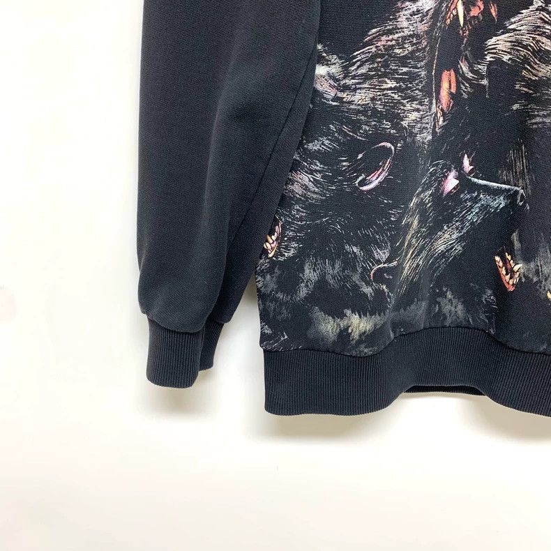 Givenchy Givenchy Monkey crewneck sweater, size S, shoulder width 4 Size US S / EU 44-46 / 1 - 6 Thumbnail