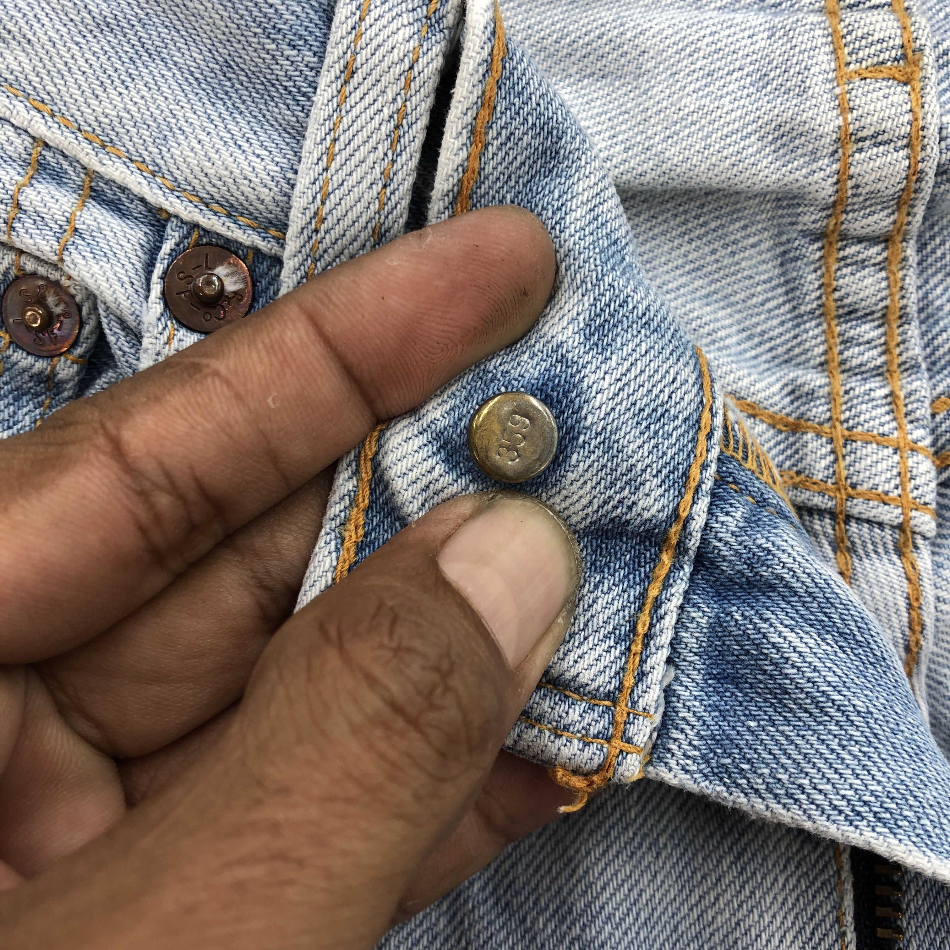 Levi's × Vintage Vintage Y2K Sunfaded Levis Distressed Jeans Levi's 505 Denim Size US 30 / EU 46 - 7 Thumbnail