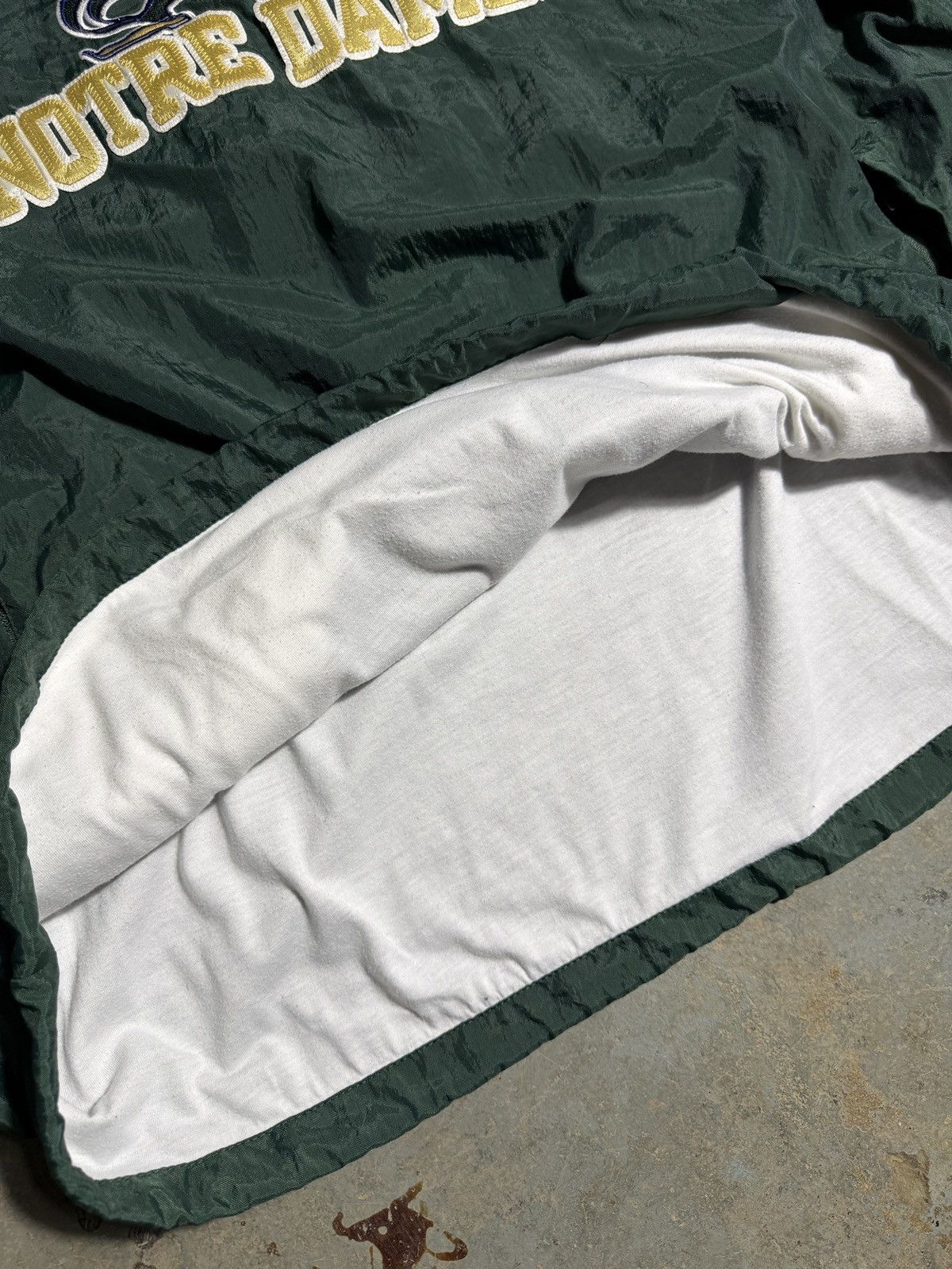 Champion Vintage Champion Notre Dame Windbreaker Crewneck Size US L / EU 52-54 / 3 - 6 Thumbnail