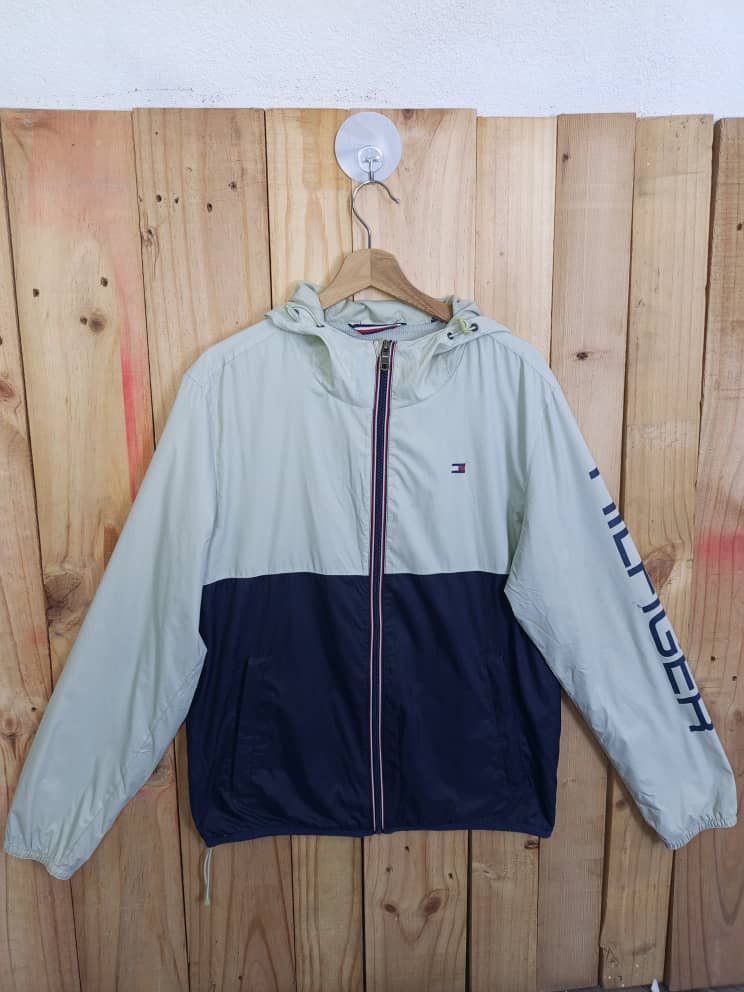 Designer × Tommy Hilfiger Tommy Hilfiger Men's Windbreaker Jacket Hooded Size US XL / EU 56 / 4 - 1 Thumbnail