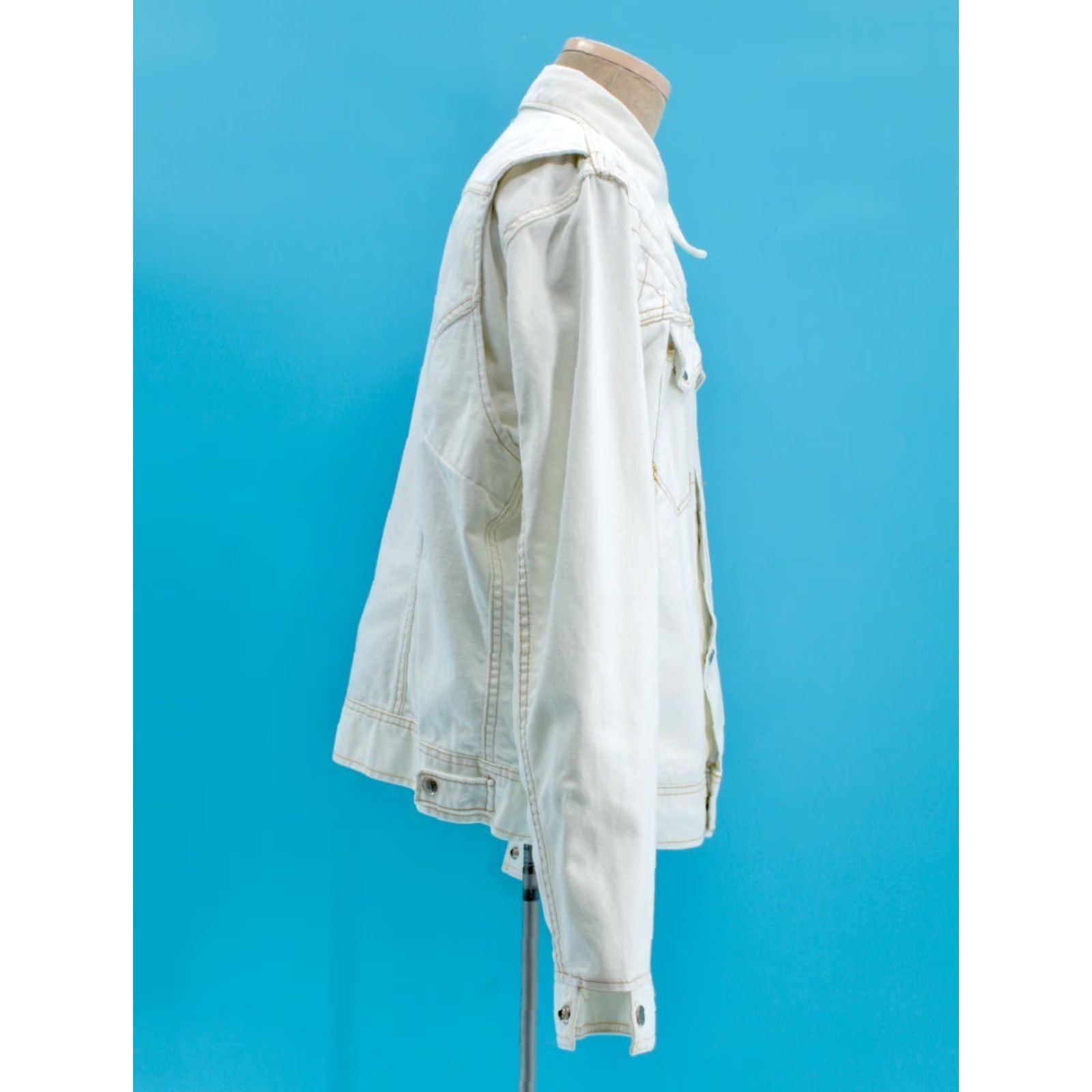 SafTbak VINTAGE Bulls Creek Denim Jacket Shirt Men’s 70s XL White 1970s Denim Jacket Bulls Creek Mens XL White 70s Jacket Size US XL / EU 56 / 4 - 5 Thumbnail