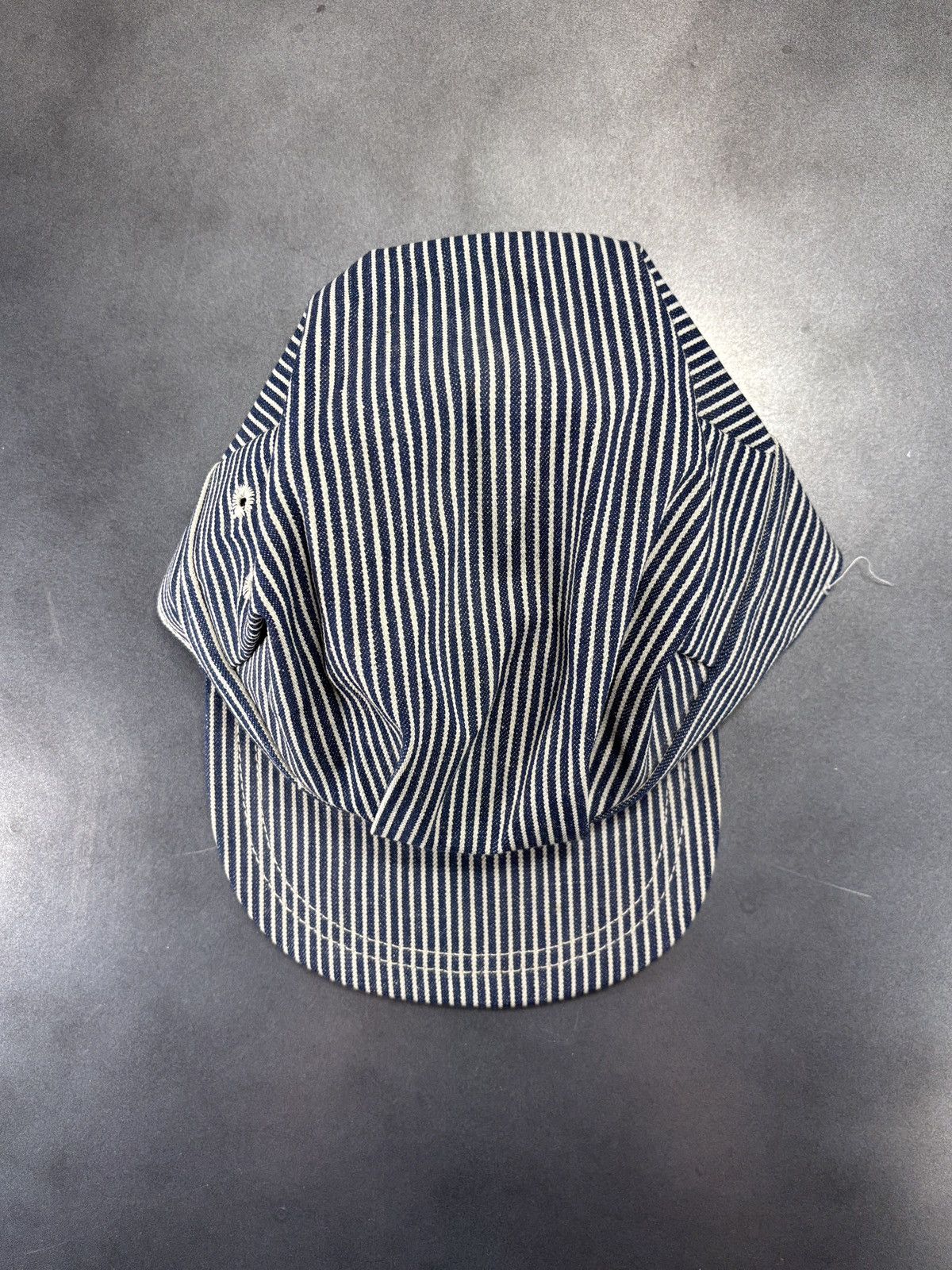 Levi's Vintage Levi's White Tab Hat Vintage Hickory Stripe Denim US Size ONE SIZE - 4 Thumbnail