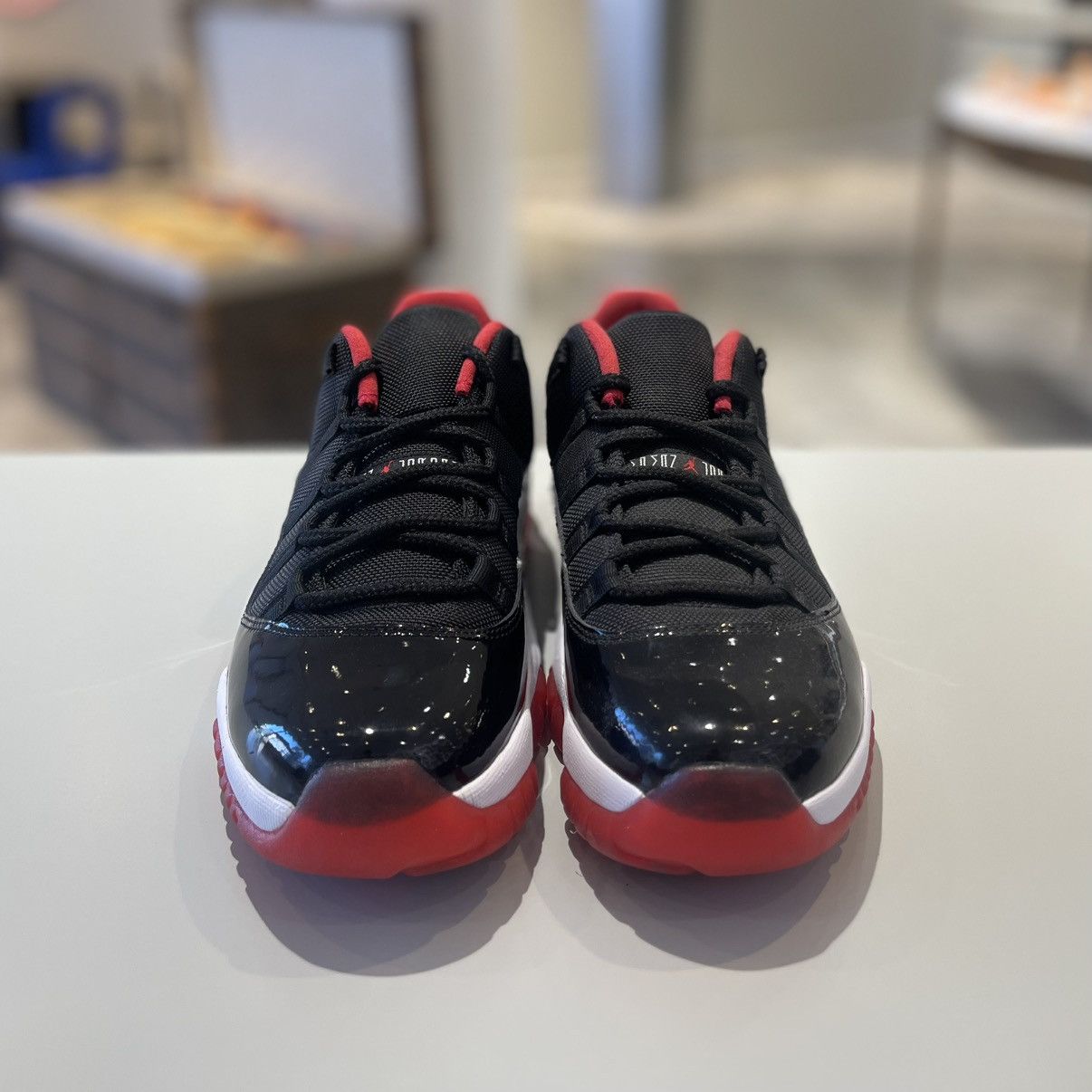 Nike Air Jordan 11 Retro Low Bred Size US 9 / EU 42 - 2 Thumbnail