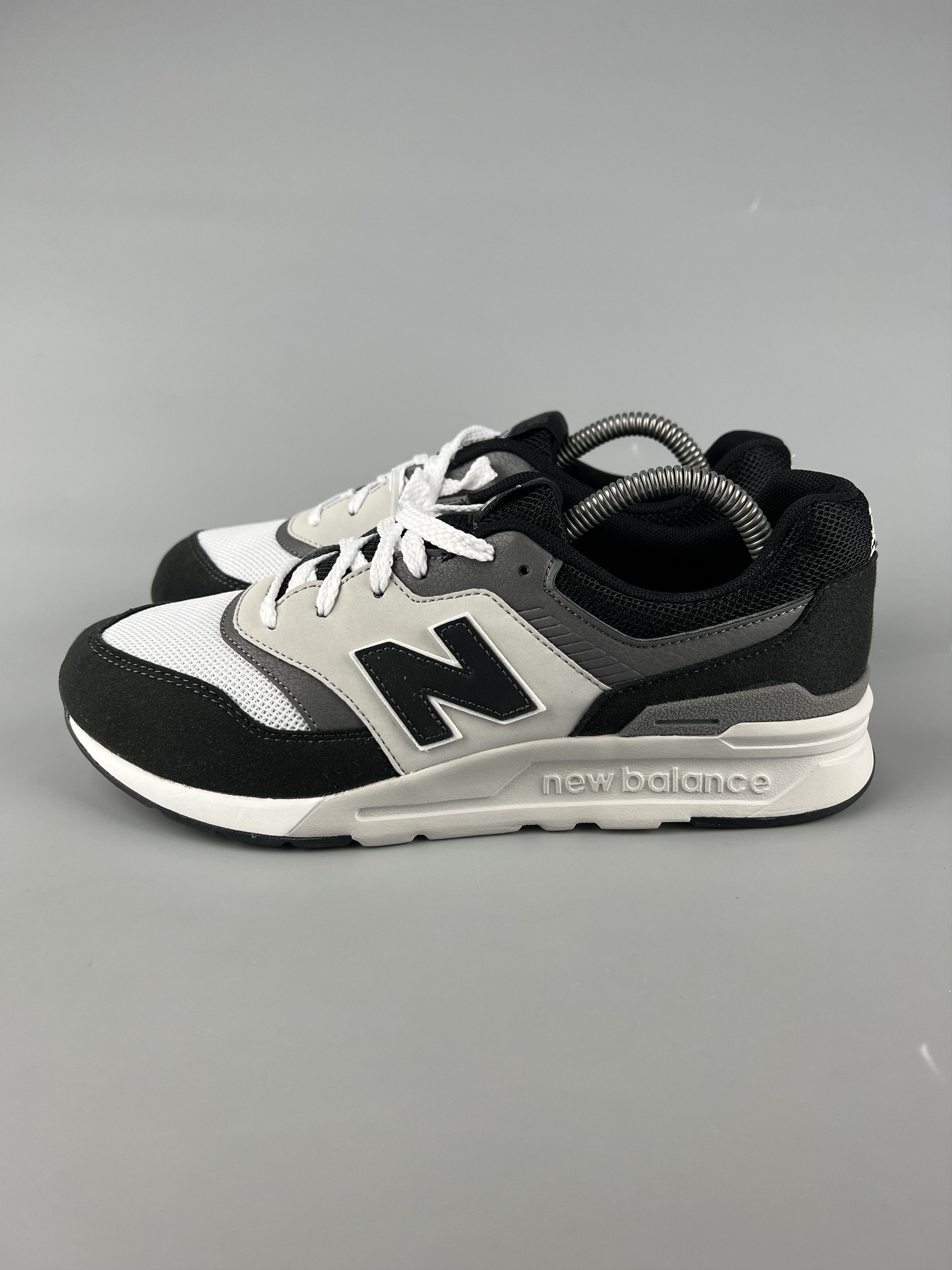 New Balance New Balance 997H Men's Sneakers Size US 6.5 Size US 6.5 / EU 39-40 - 2 Thumbnail