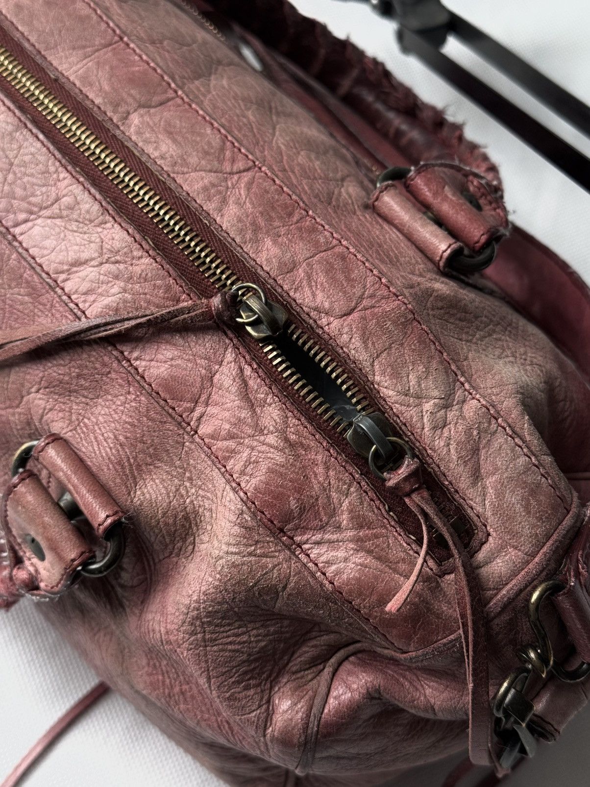 Balenciaga × Designer × Vintage Vintage Balenciaga City Bag Distressed Leather Handbag Size ONE SIZE - 11 Thumbnail