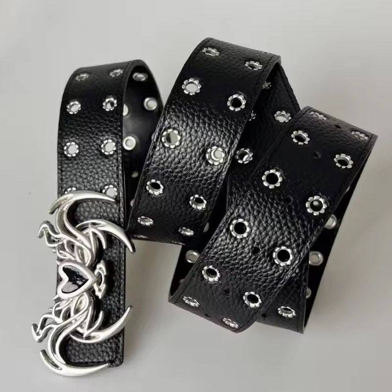 Leather Vintage Devil Wing Heart Pu Leather Studded Belt Size ONE SIZE - 3 Thumbnail
