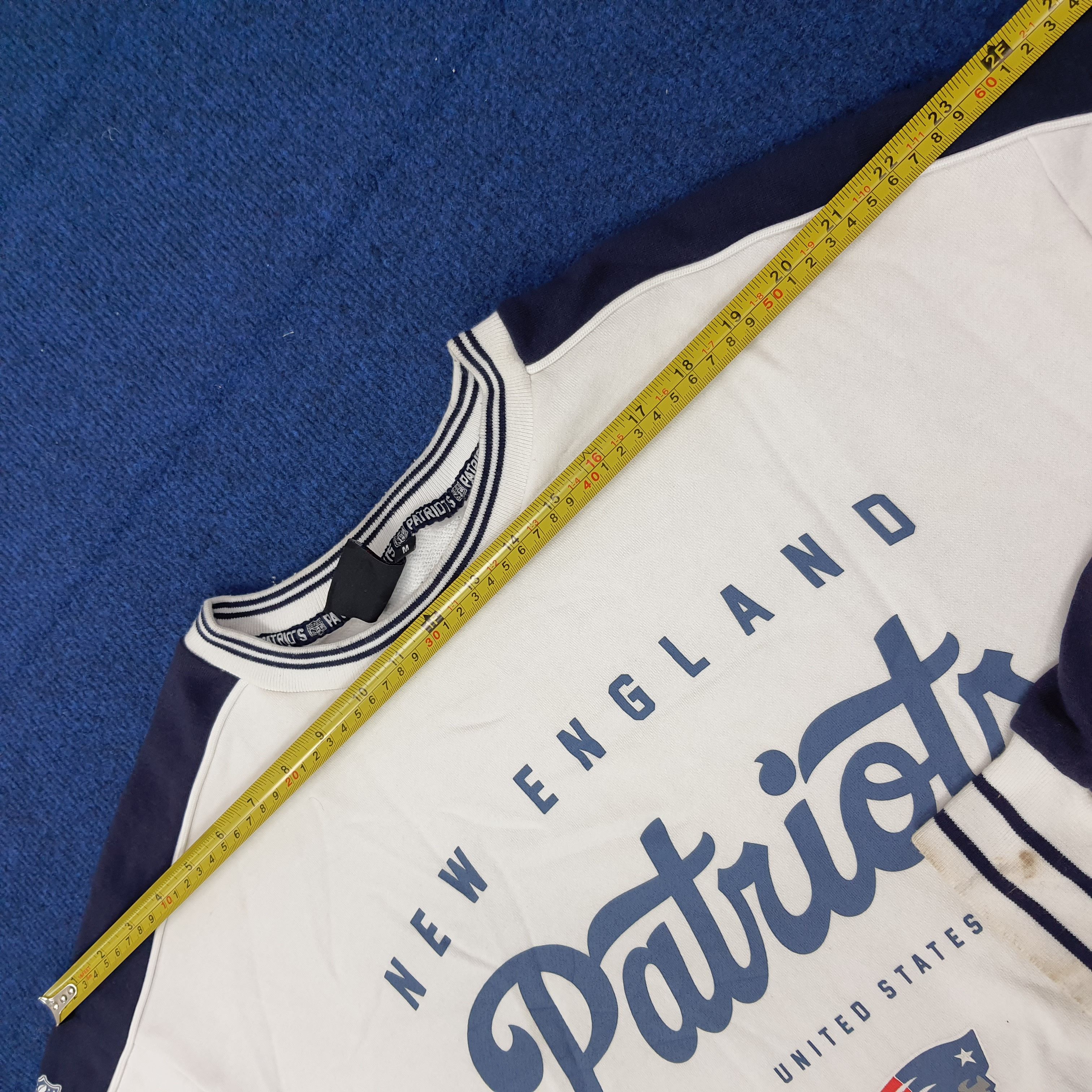 NFL Vintage NFL New England Patriots Sweatshirt C262N23 Size US L / EU 52-54 / 3 - 12 Thumbnail
