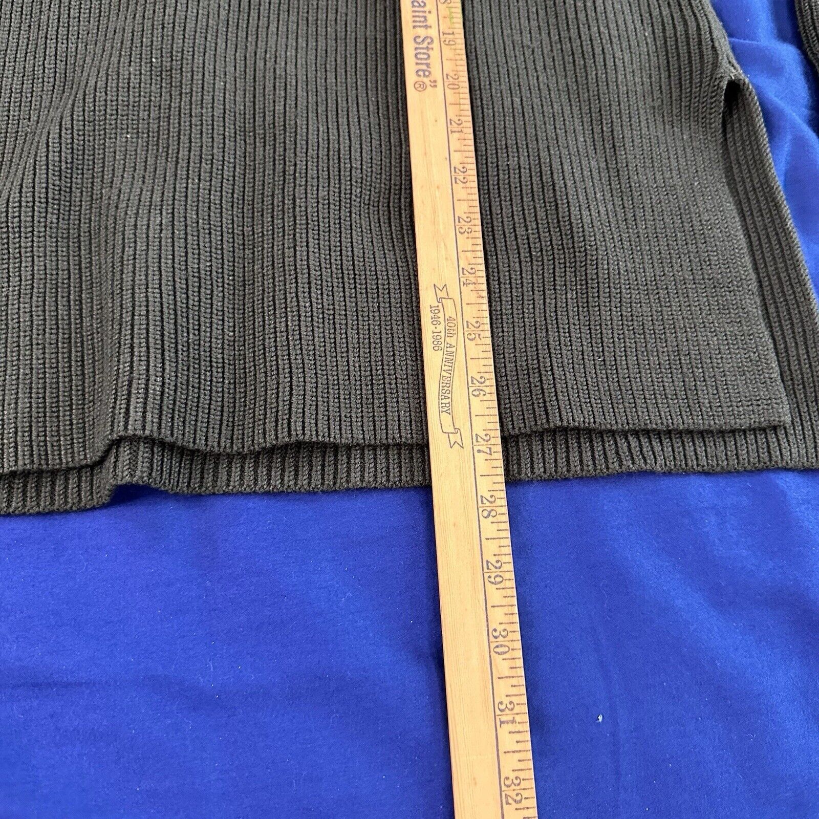 Athleta Athleta Sweater M Knit Merino Wool Blend V Neck Active Size M / US 6-8 / IT 42-44 - 3 Thumbnail
