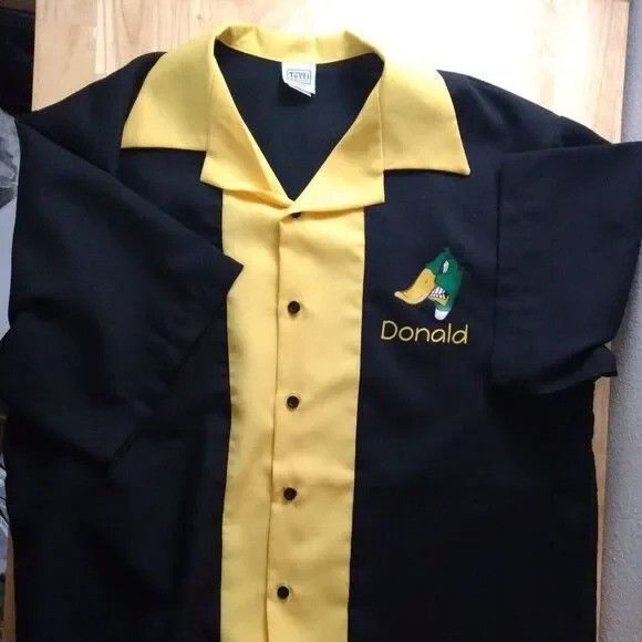 NCAA Vintage Donald Oregon Fightin' Ducks Bowling Shirt Size US XL / EU 56 / 4 - 2 Thumbnail
