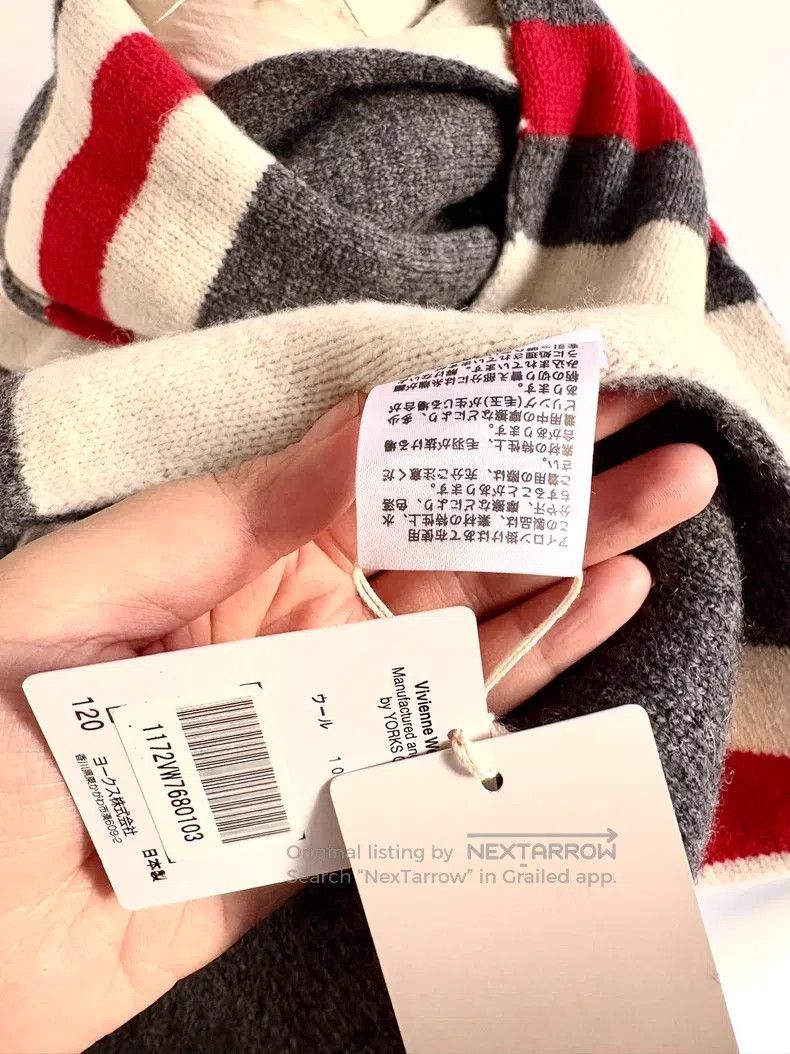 Vivienne Westwood Vivienne Westwood Large Saturn gray, white, and red stripe Size ONE SIZE - 6 Thumbnail