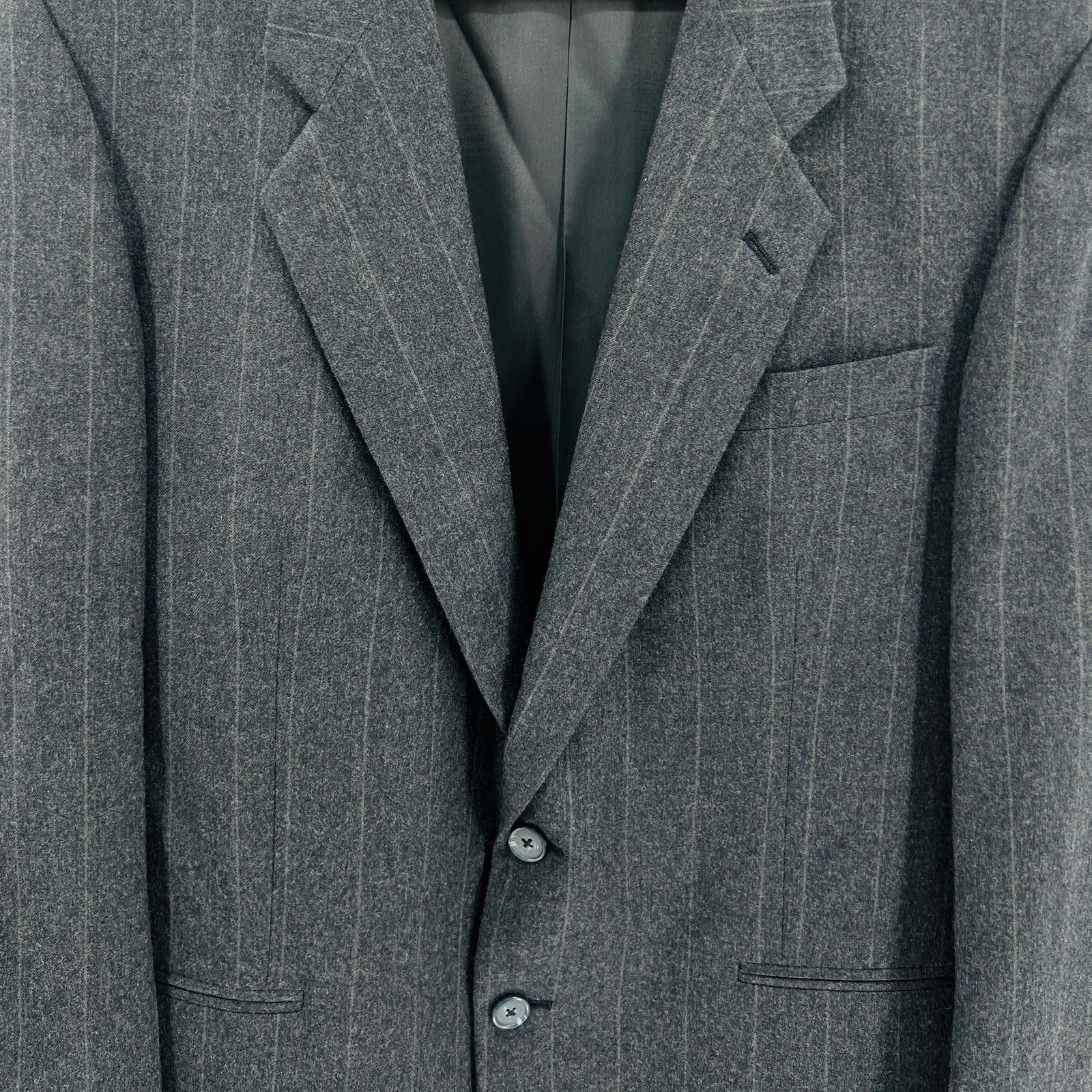 Givenchy Vintage 90s Charcoal Gray Wool Pinstripe Classic Suit Blazer Size 40R - 2 Thumbnail