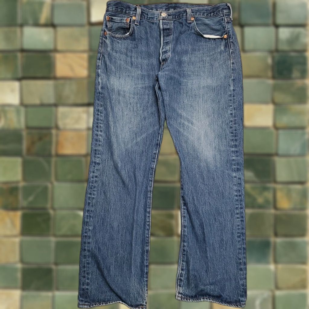 Vintage Levis 501 Jeans Mens 36x30 Blue Denim Original Button Fly Pants Casual Pants Size US 36 / EU 52 - 1 Thumbnail