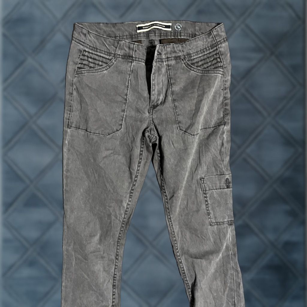 Vintage Daughters Of The Liberation Women’s Gray Cargo Pants Size 26x31 Actual Size 26" / US 2 / IT 38 - 1 Thumbnail