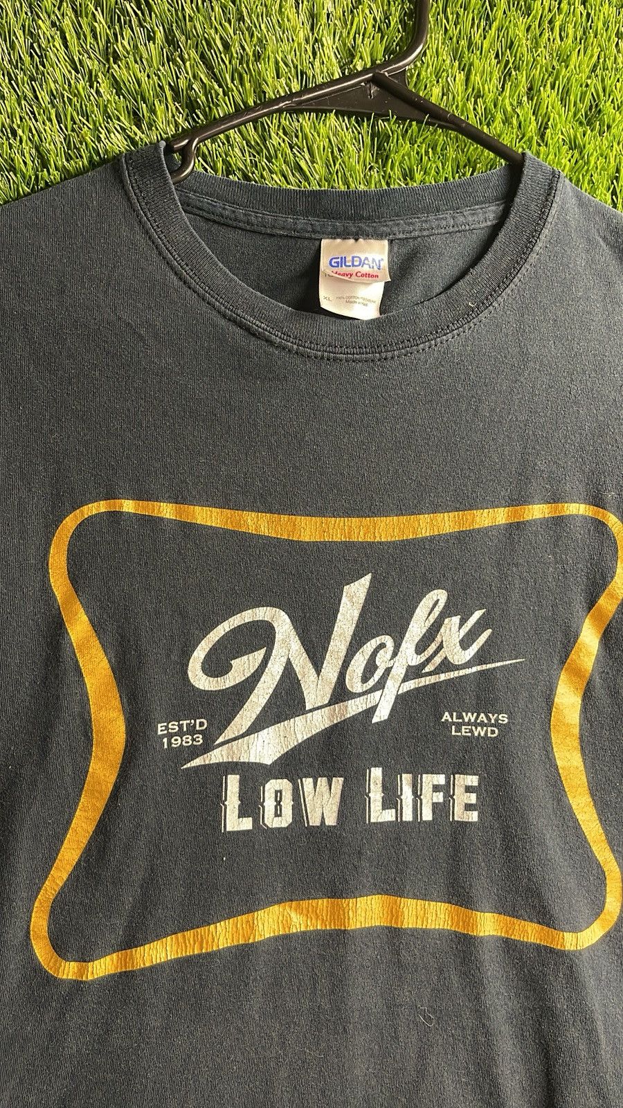 Gildan Vintage faded black nofx low life band tee shirt Size US XL / EU 56 / 4 - 2 Thumbnail