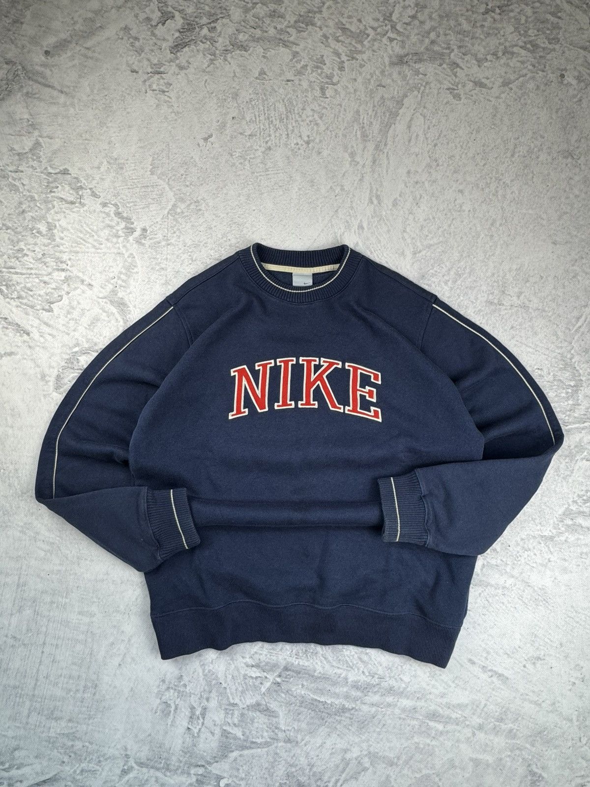 Nike × Vintage NIKE VINTAGE CENTER LOGO OVERSIZE BOXY SWEATSHIRT Size US M / EU 48-50 / 2 - 2 Thumbnail