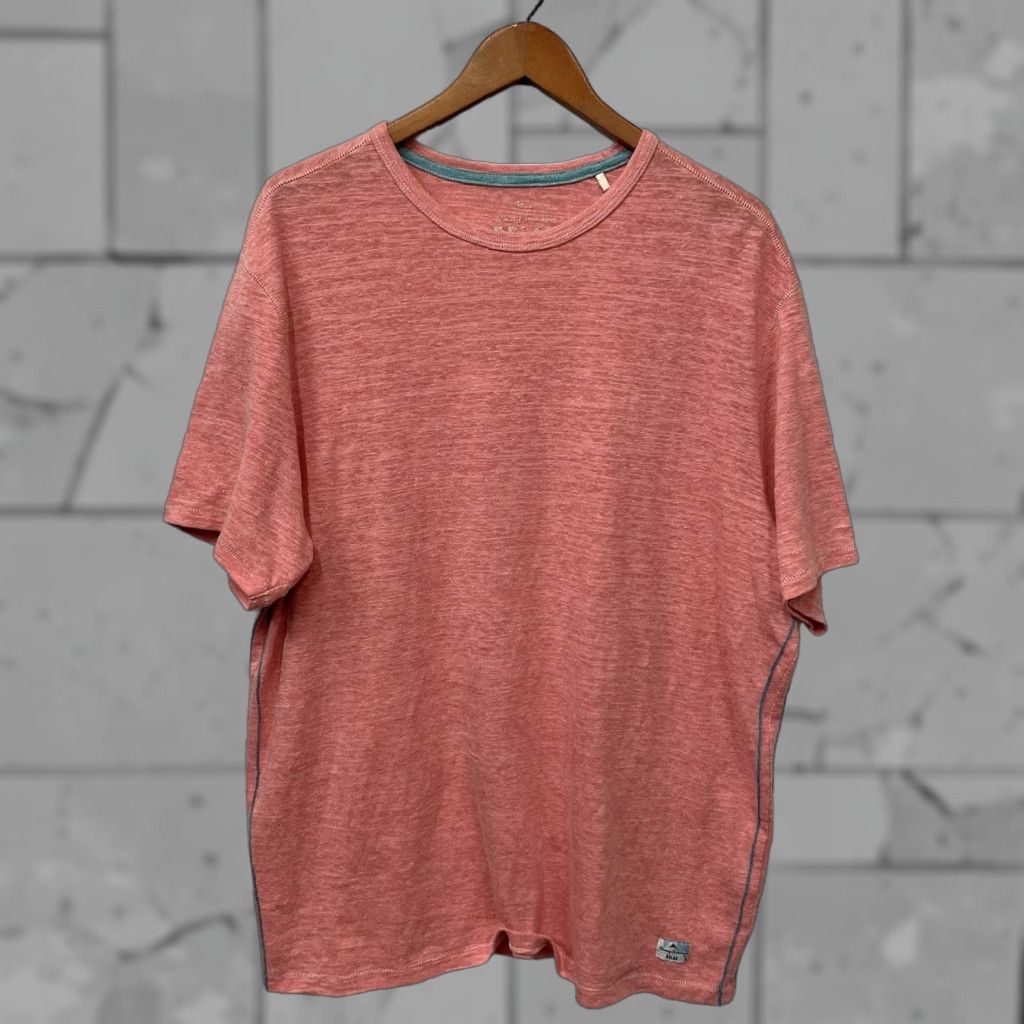 Tommy Bahama Tommy Bahama Relax T-Shirt Mens XL Pink Polyester Blend Total Shirt Size US XL / EU 56 / 4 - 1 Thumbnail