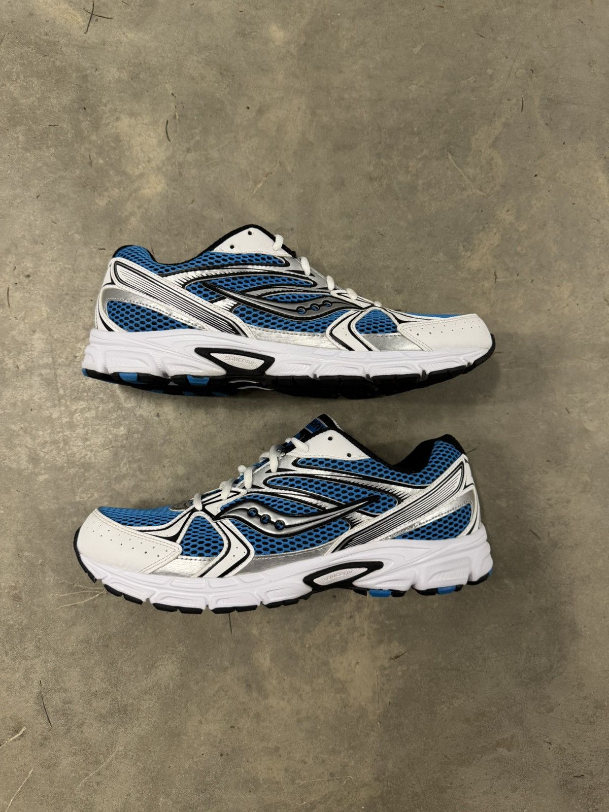 Saucony Saucony Grid Ride Millenium White Blue Black Size 11.5 Size US 11.5 / EU 44-45 - 2 Thumbnail