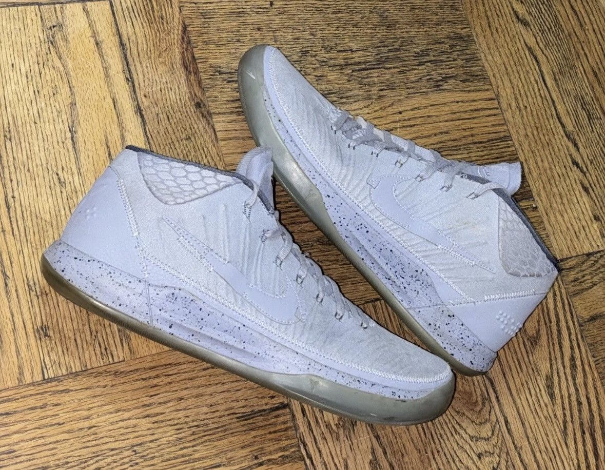 Nike Nike Kobe Bryant A.D Mid Detached Grey Size US 11 / EU 44 - 1 Thumbnail