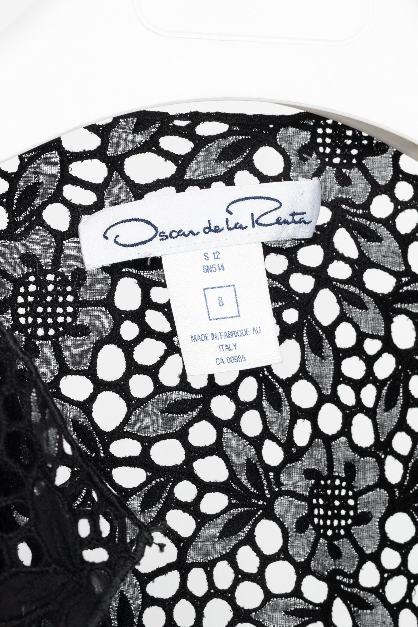 Oscar De La Renta Oscar de la Renta SS12 Runway Eyelet-Lace Ruffle Jacket Size M / US 6-8 / IT 42-44 - 4 Thumbnail