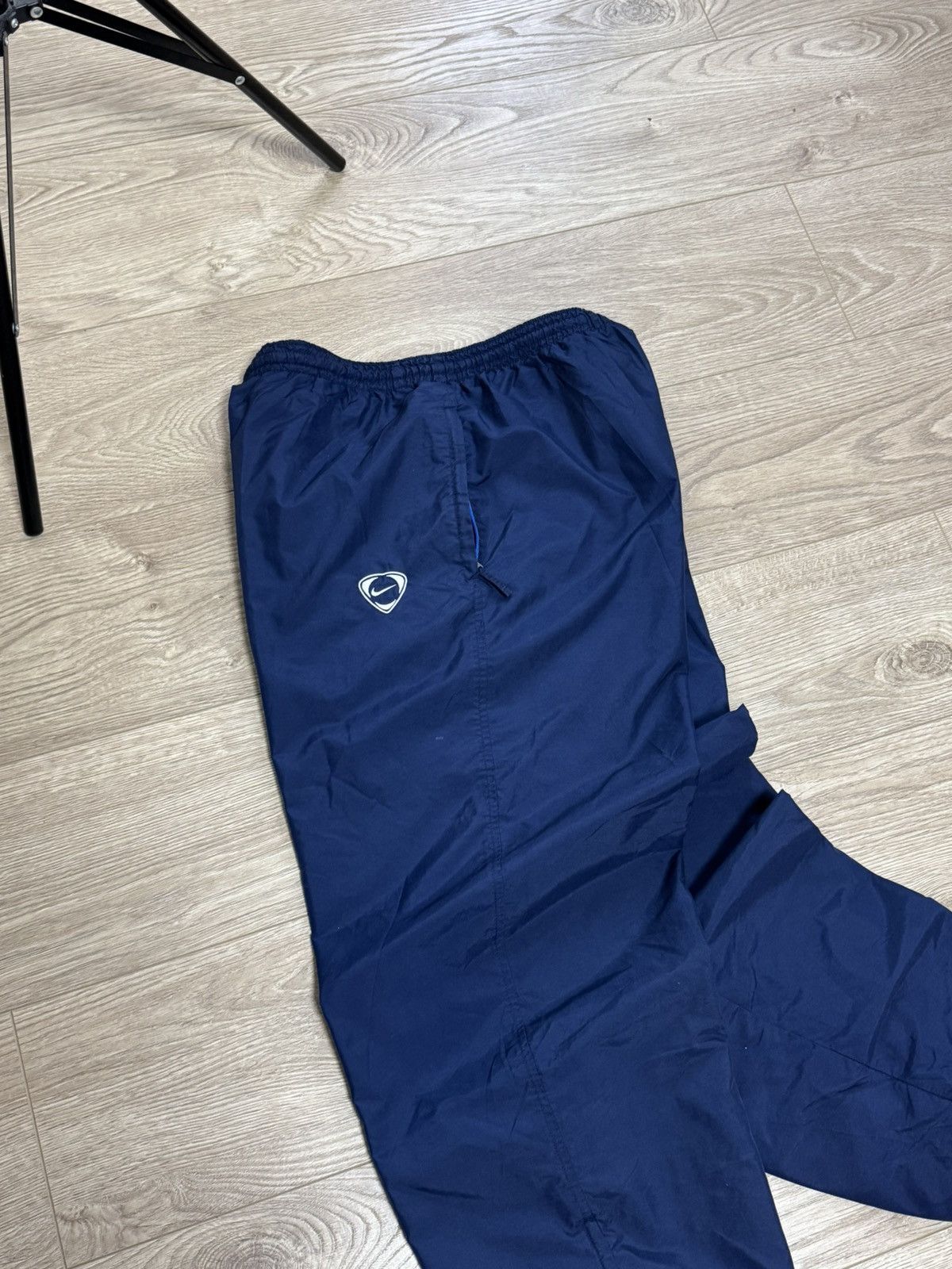 Nike Vintage Nike Nylon Y2K baggy pants navy men’s XL size Size US 34 / EU 50 - 5 Thumbnail
