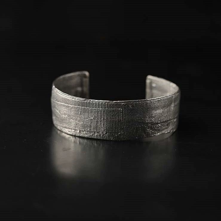 DETAJ Detaj Vintage Silver Band Unisex One Size Bracelet Size ONE SIZE - 1 Thumbnail