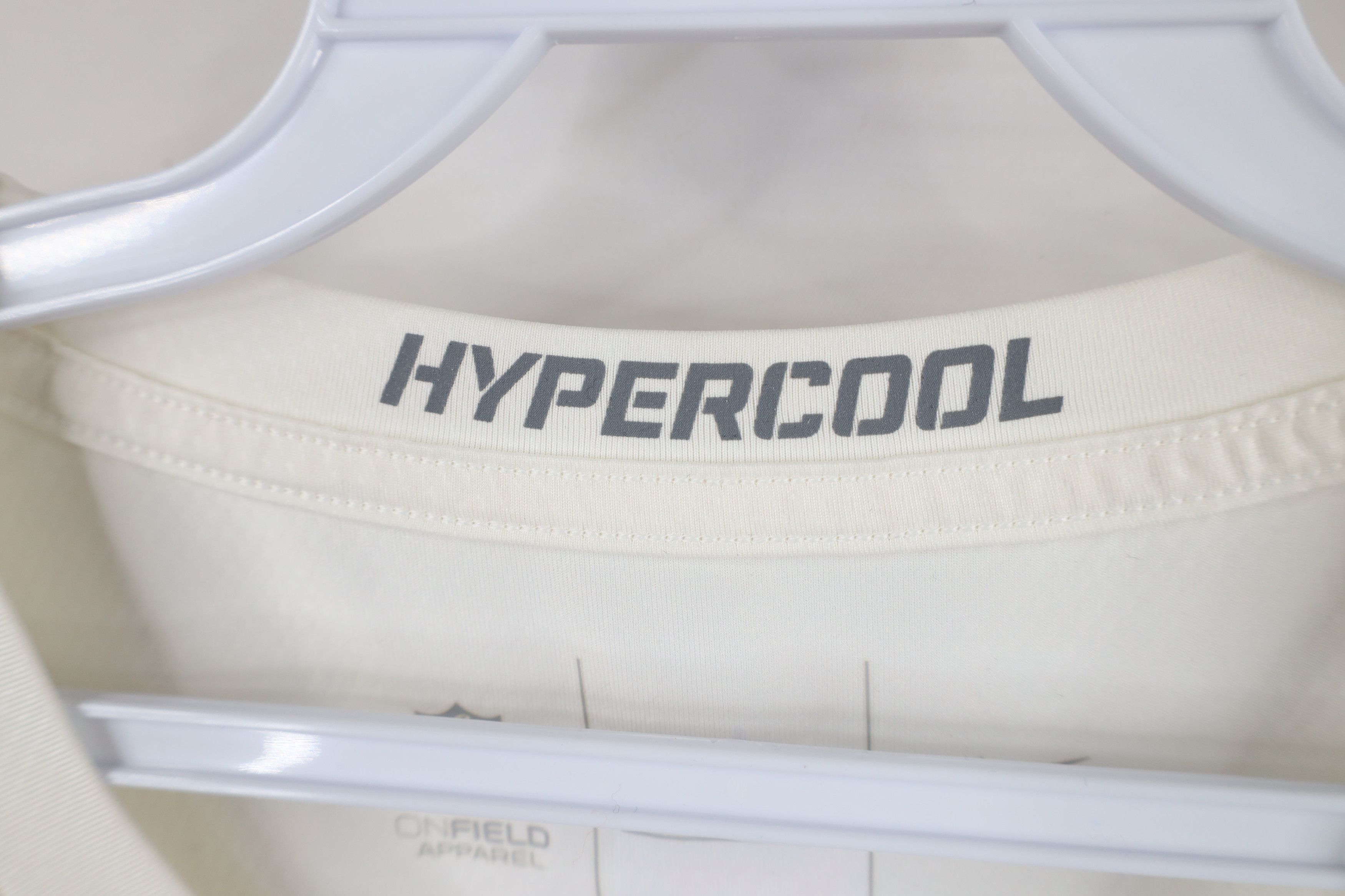 Nike × Vintage Nike On Field Hypercool Cleveland Browns Football T-Shirt Size US XXL / EU 58 / 5 - 9 Thumbnail