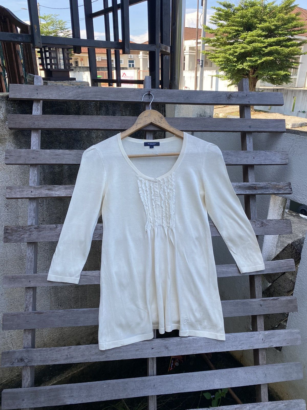 🔥 Steals 🔥 Burberry 3/4 Sleeve Tshirt