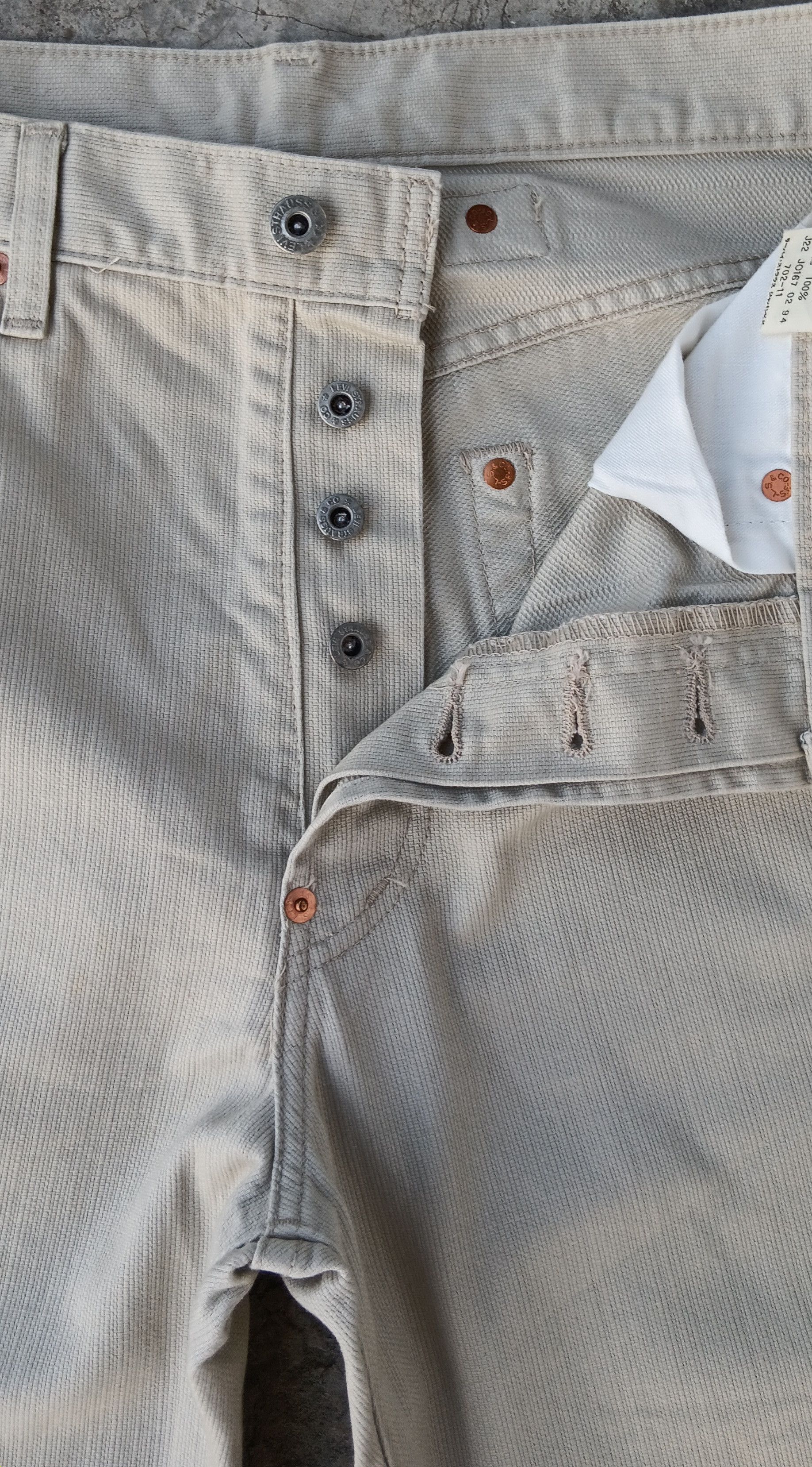 Japanese Brand Vintage Levi's Big E Flying Button Buckle Back Size US 33 - 2 Thumbnail