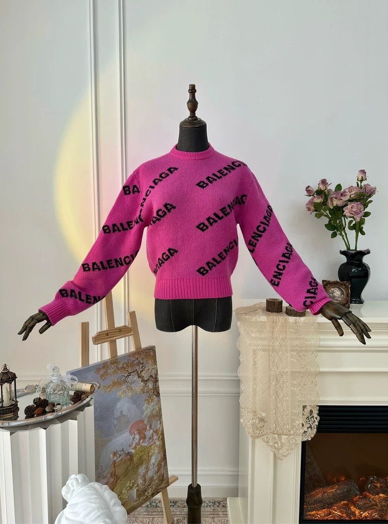 Balenciaga Balenciaga Bullet Screen Knit Sweater Women's Pink Size XS / US 0-2 / IT 36-38 - 1 Thumbnail