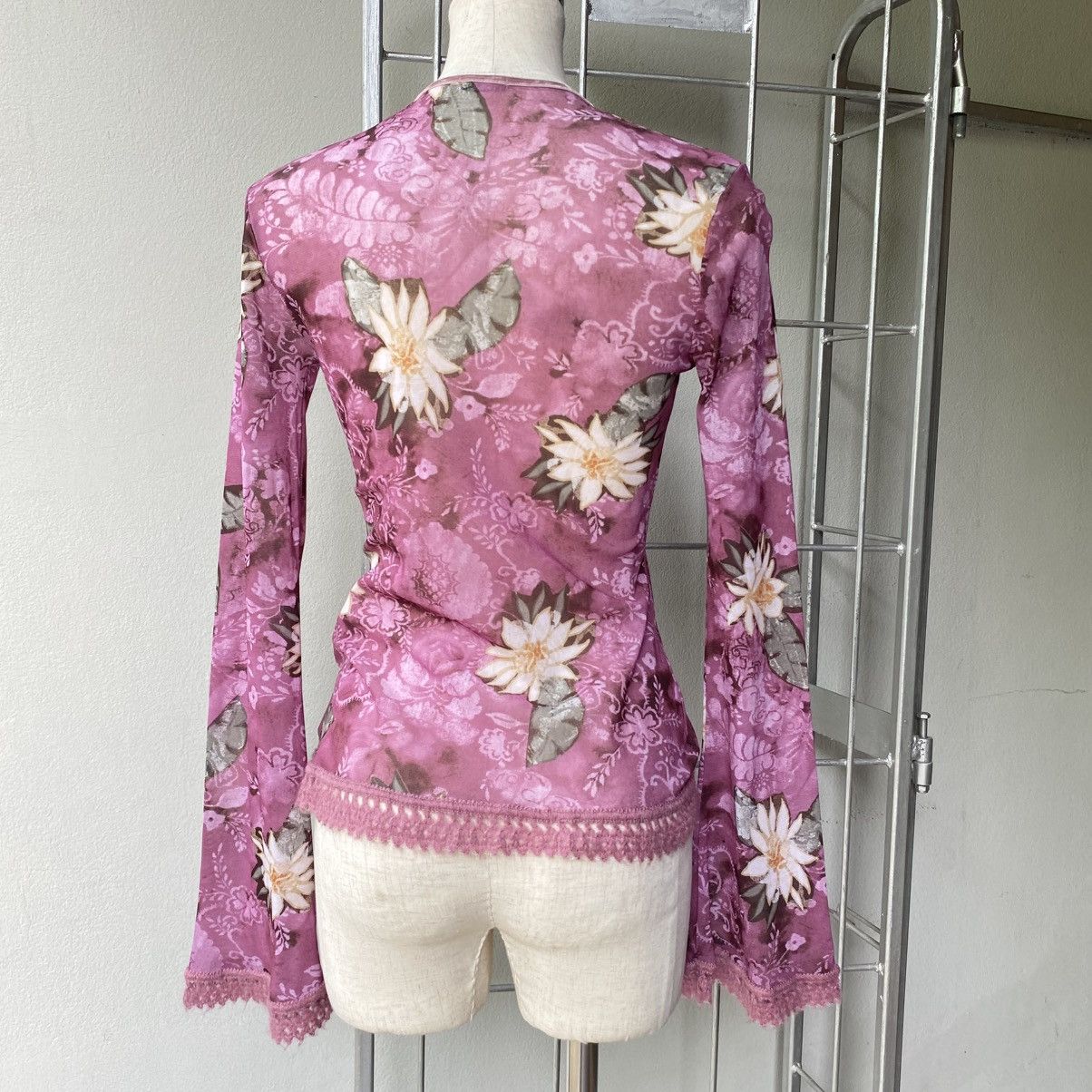 United Colors Of Benetton UNITED COLORS OF BENETTON Y2K Sheer Floral Lace Mesh Top Size M / US 6-8 / IT 42-44 - 4 Thumbnail