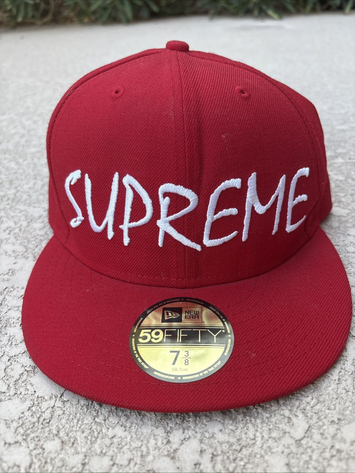Supreme Supreme New Era Red Hat White Sz 7 3/8Embroidered Never Worn Size ONE SIZE - 1 Thumbnail